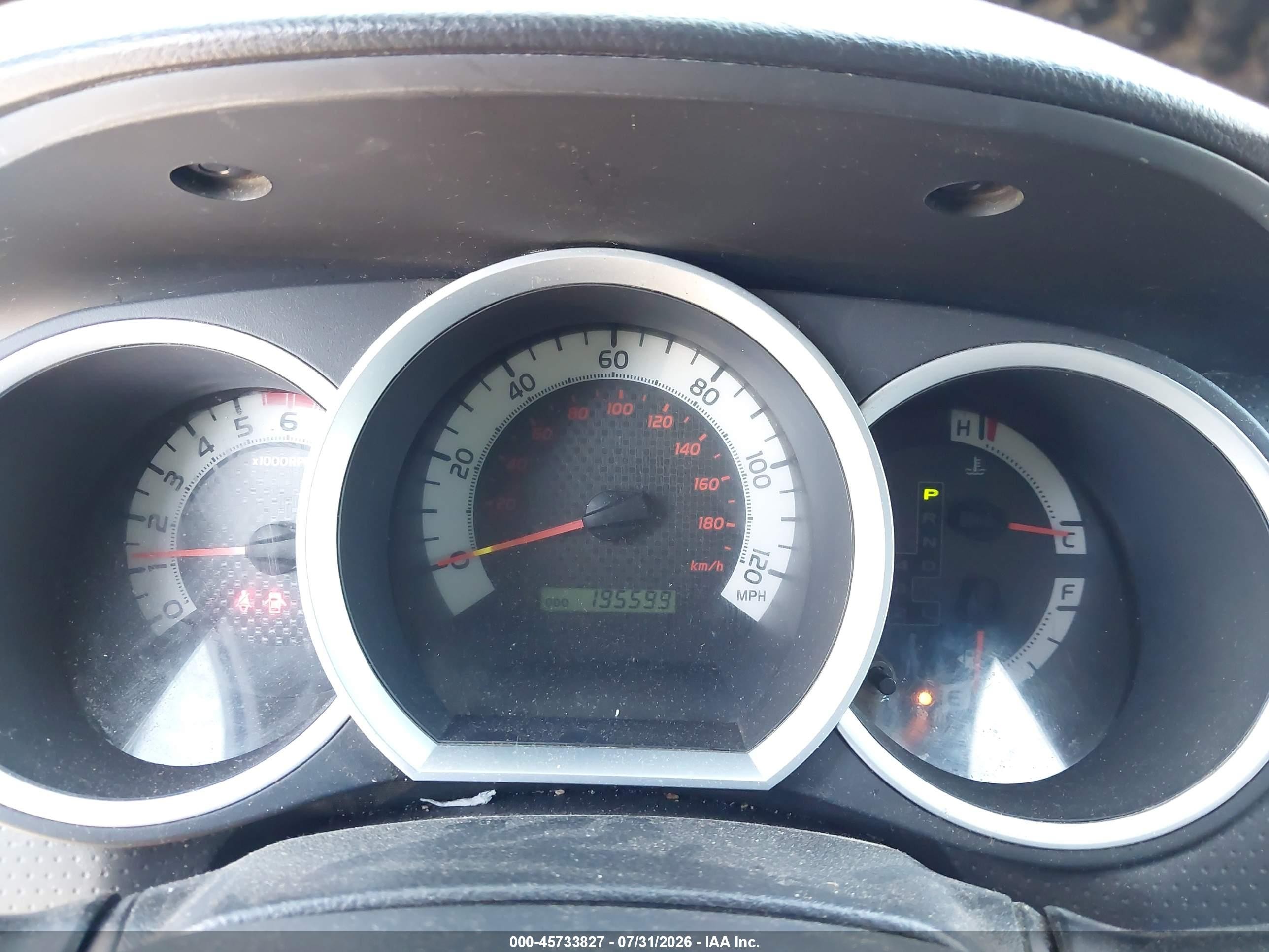 2012 Toyota Tacoma Prerunner V6 White vin: 3TMJU4GN2CM138173