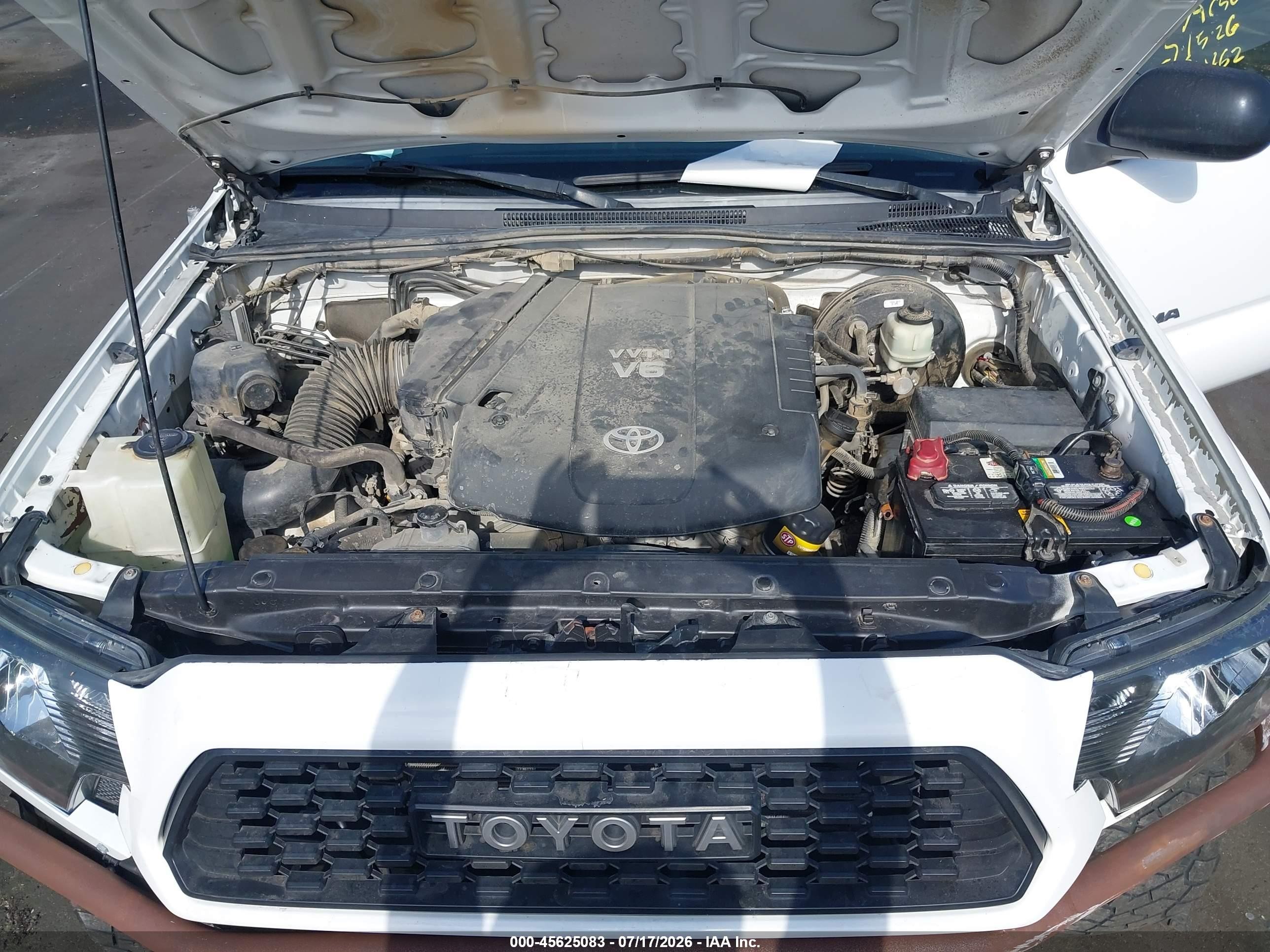 2013 Toyota Tacoma Prerunner V6 White vin: 3TMJU4GN2DM143522