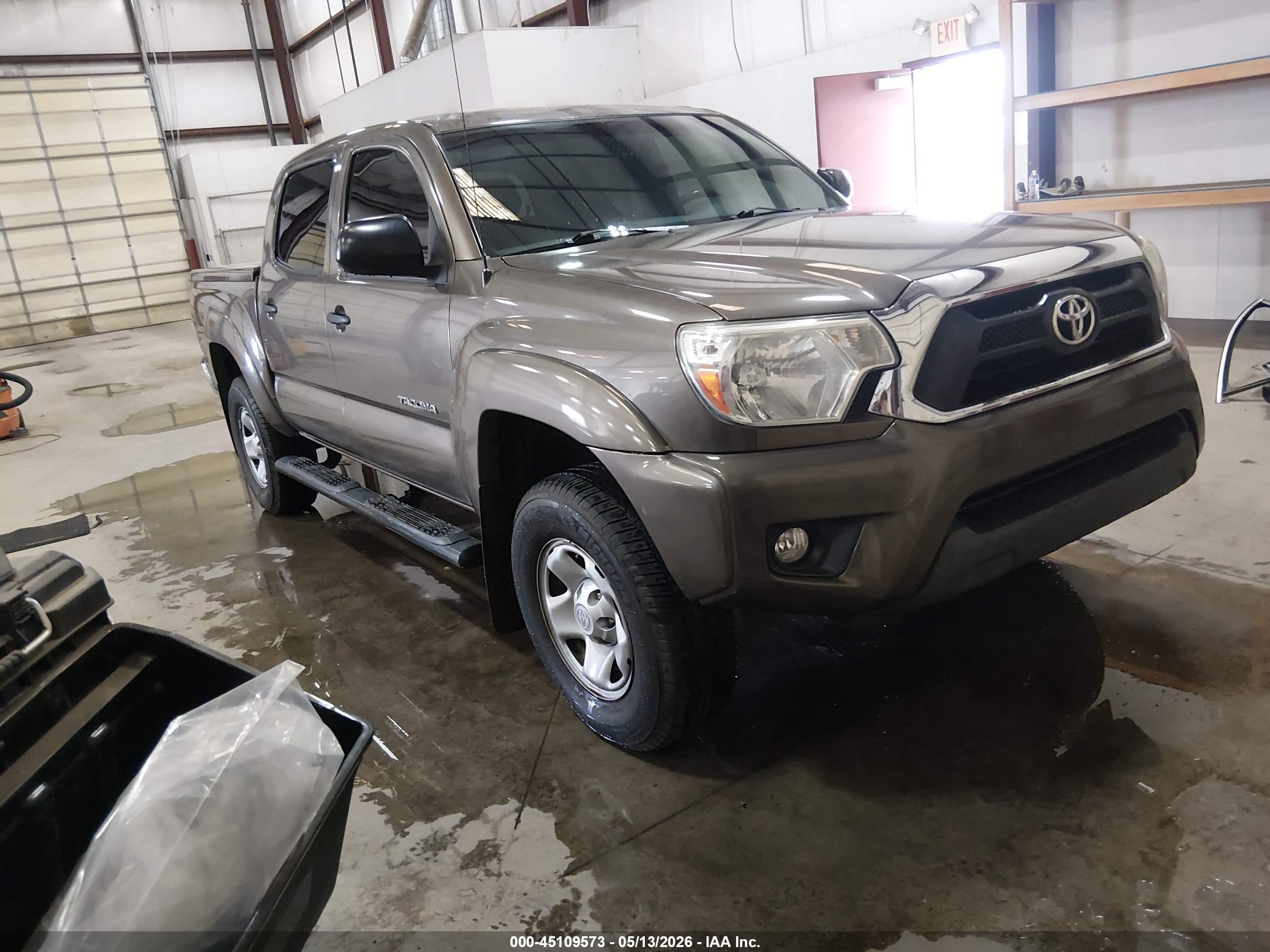 2013 Toyota Tacoma Prerunner V6 Коричневый vin: 3TMJU4GN2DM145464