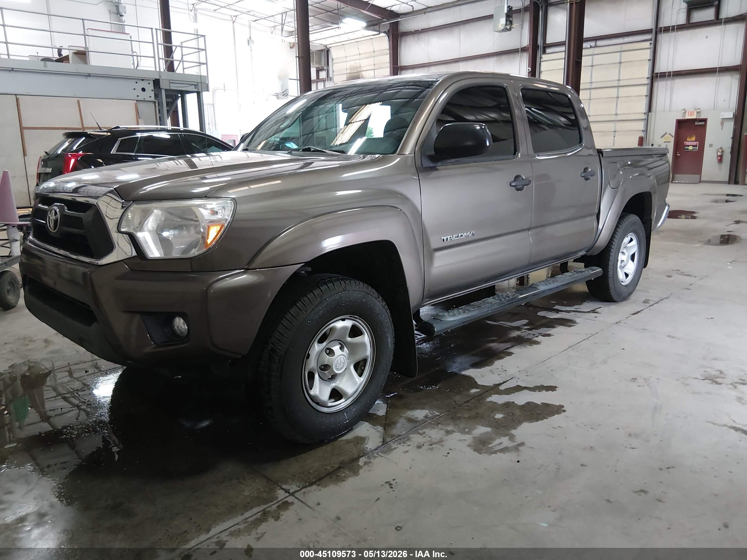 2013 Toyota Tacoma Prerunner V6 Коричневый vin: 3TMJU4GN2DM145464