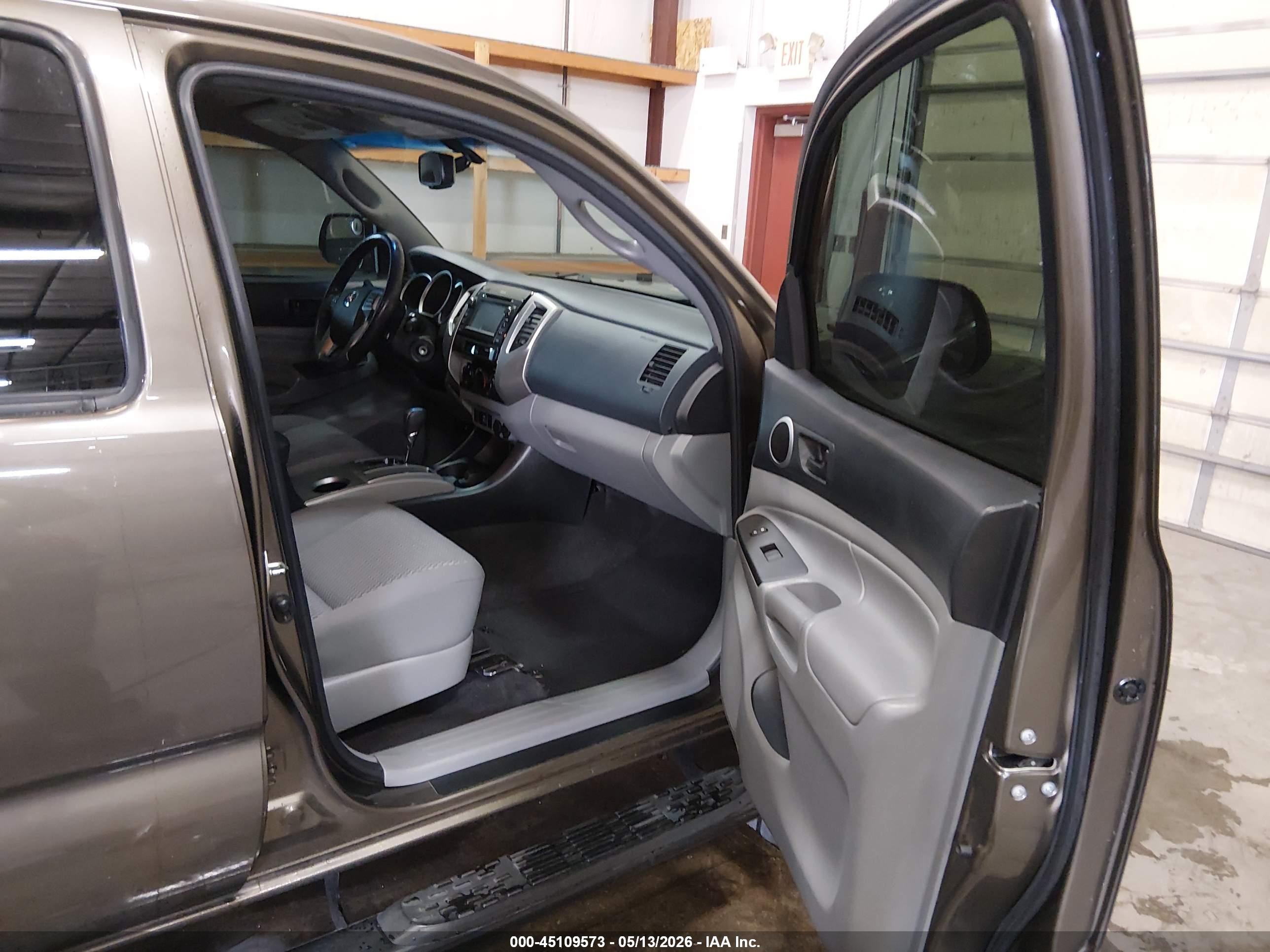 2013 Toyota Tacoma Prerunner V6 Коричневый vin: 3TMJU4GN2DM145464
