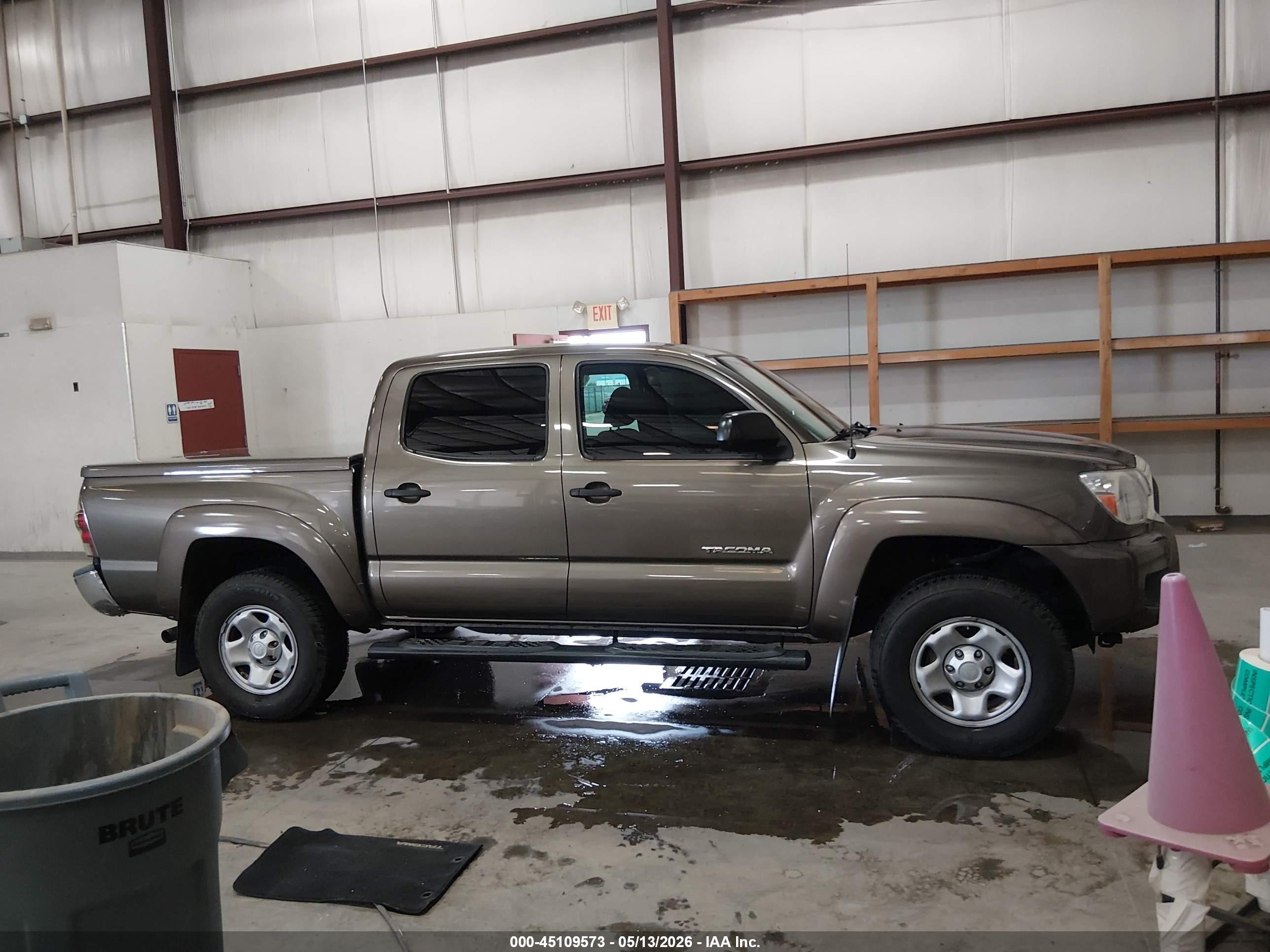 2013 Toyota Tacoma Prerunner V6 Коричневый vin: 3TMJU4GN2DM145464