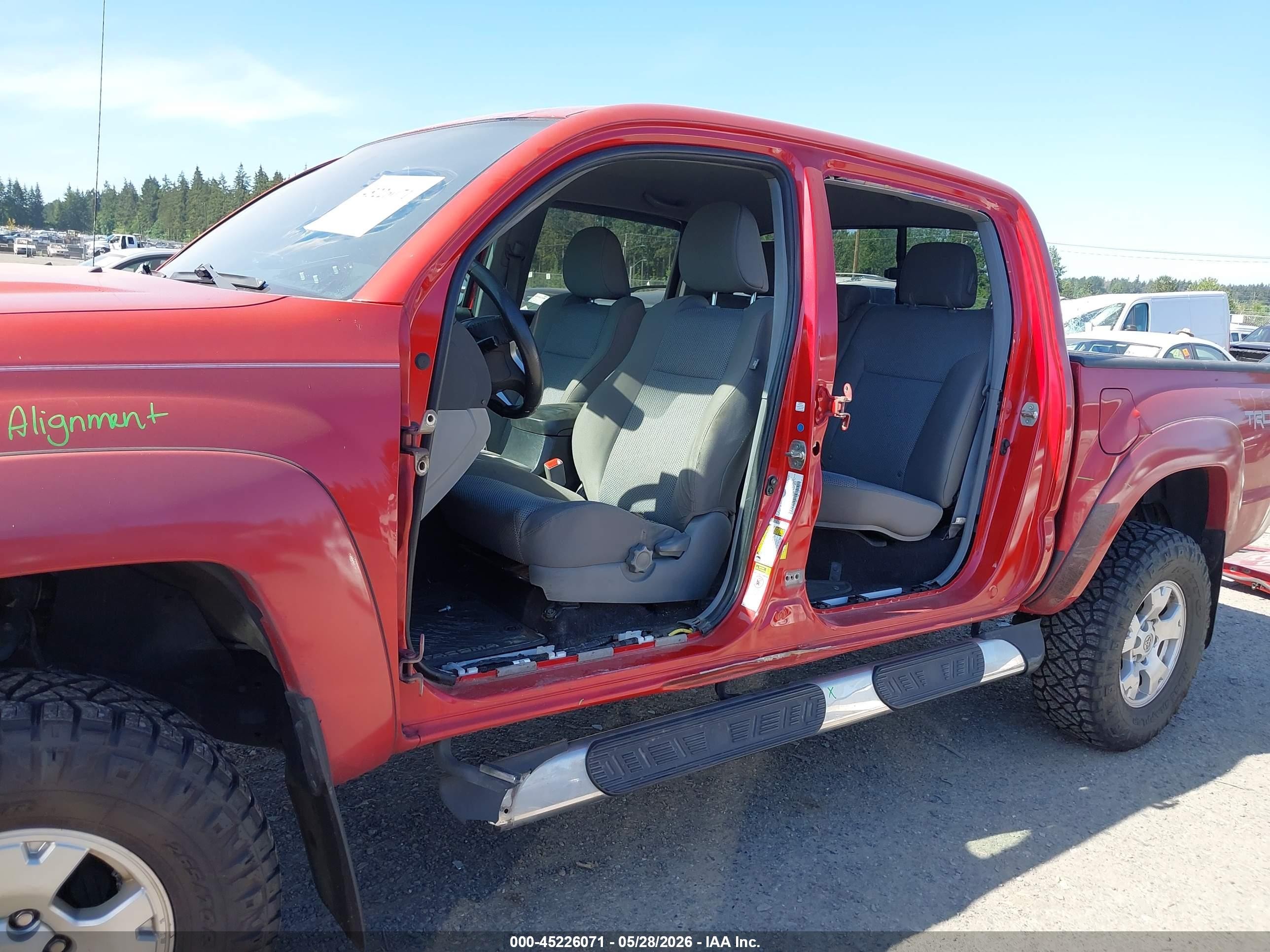 2013 Toyota Tacoma Prerunner V6 Red vin: 3TMJU4GN2DM146761