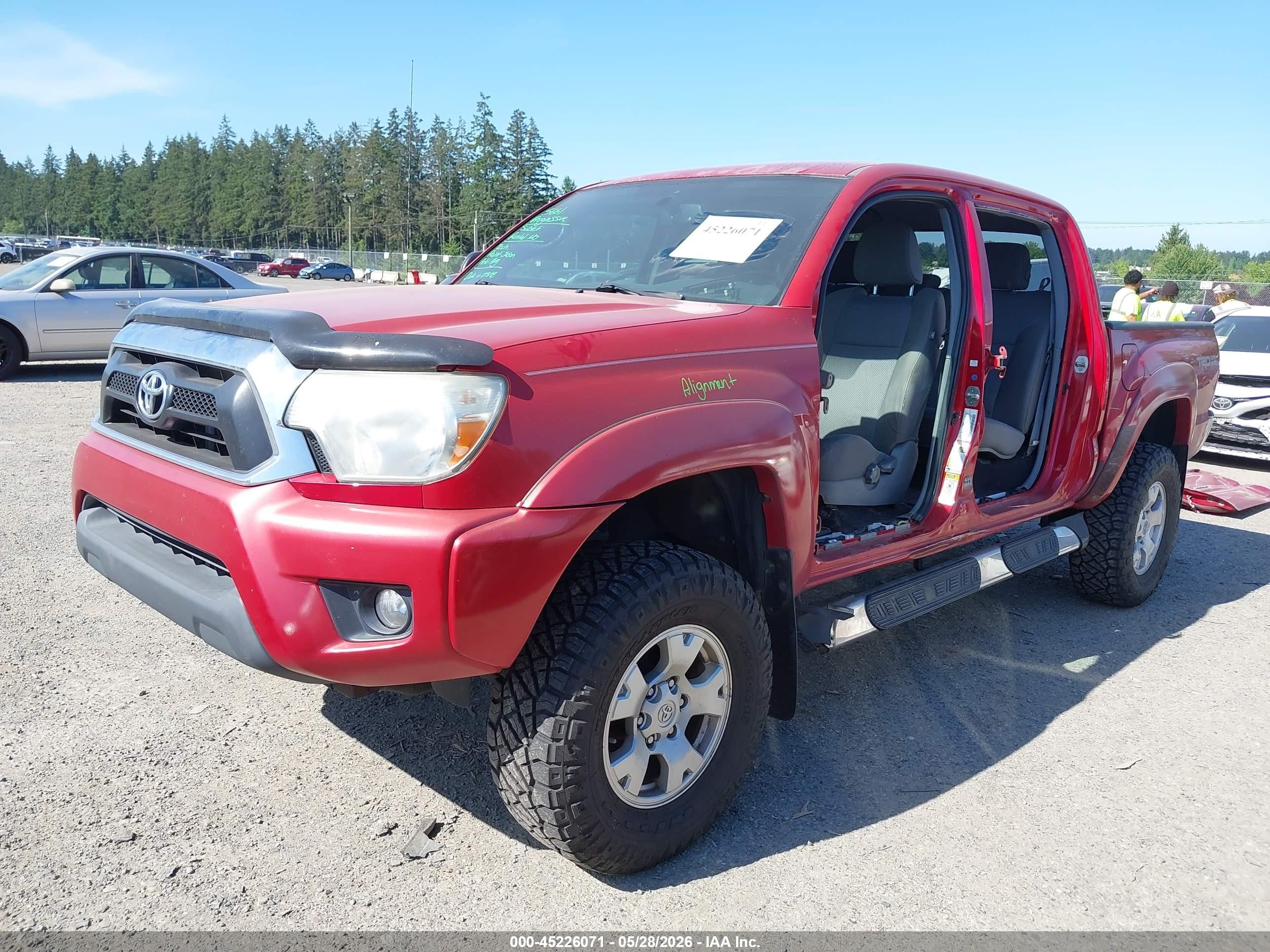 2013 Toyota Tacoma Prerunner V6 Red vin: 3TMJU4GN2DM146761