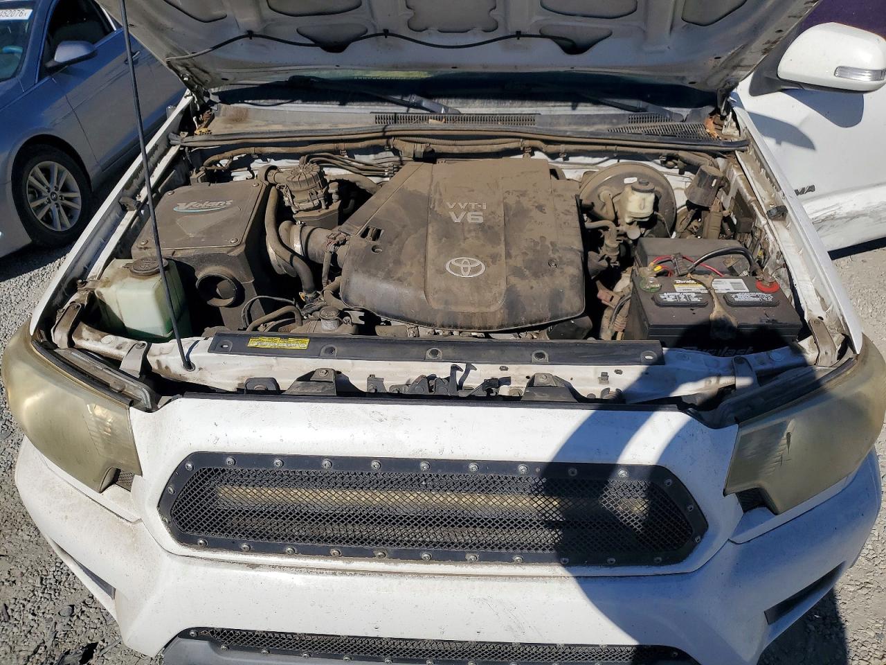 2014 Toyota Tacoma Double Cab Prerunner White vin: 3TMJU4GN2EM167028