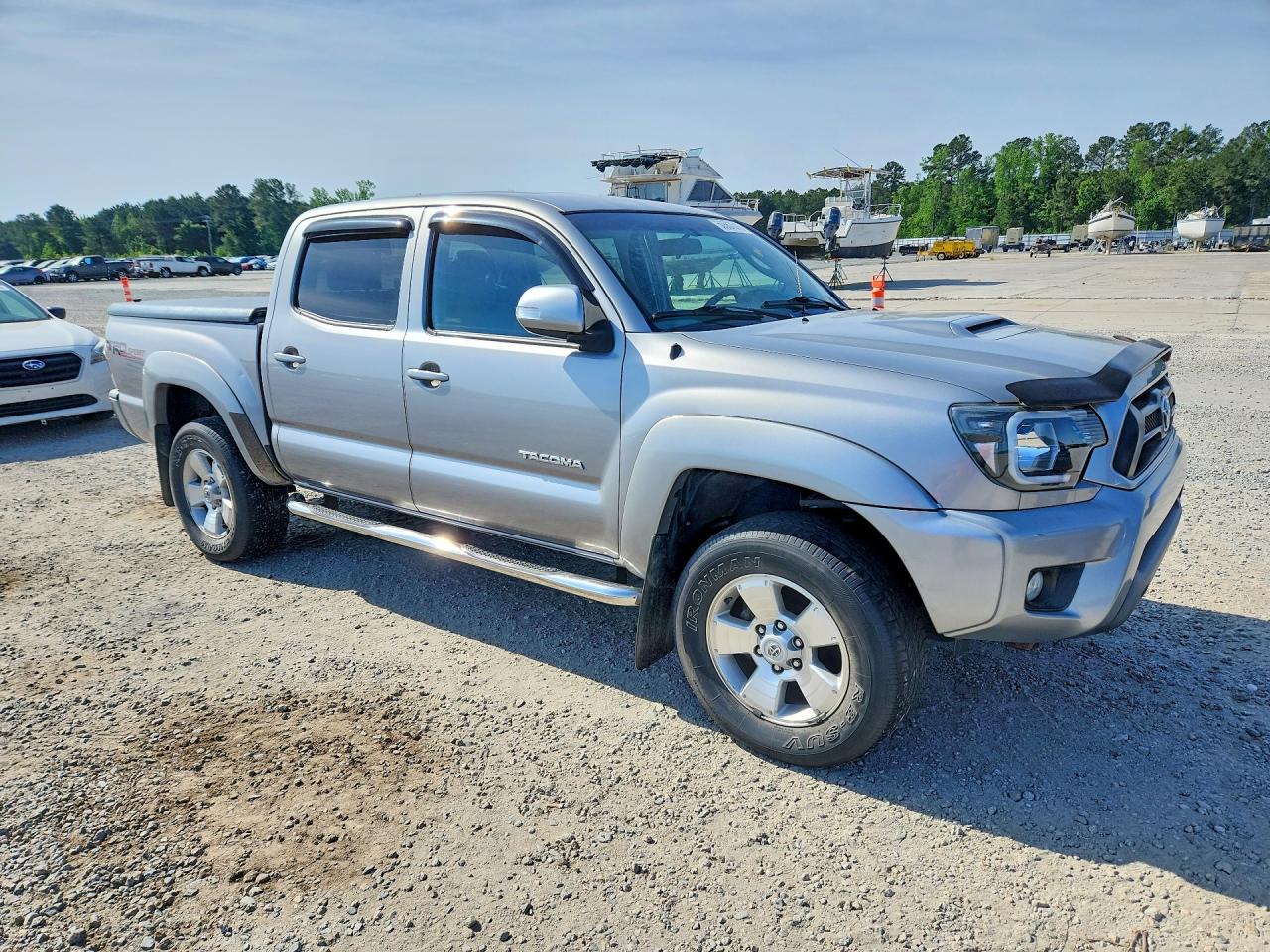 2014 Toyota Taccoma Silver vin: 3TMJU4GN2EM174318