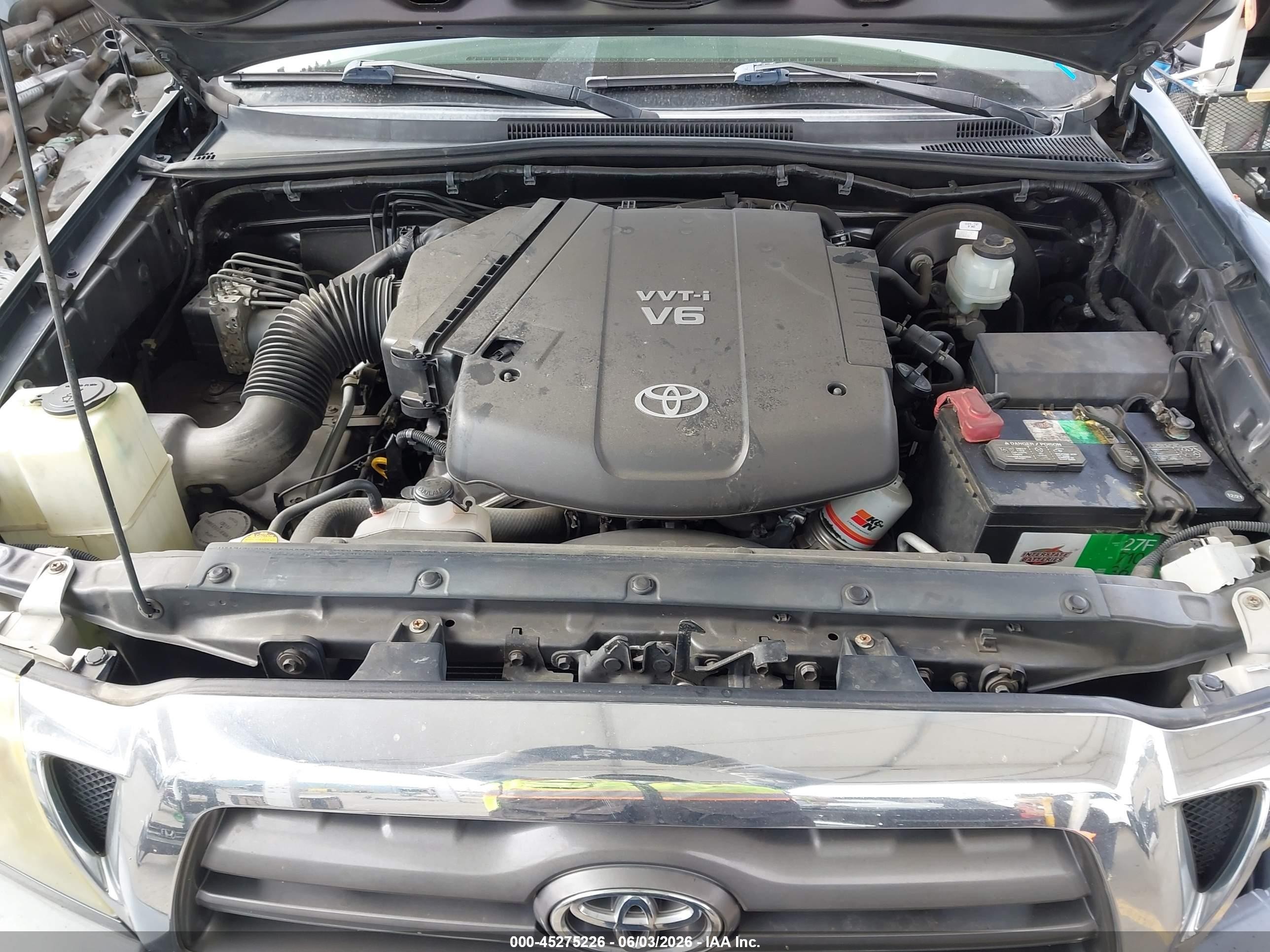 2010 Toyota Tacoma Prerunner V6 Gray vin: 3TMJU4GN3AM098036