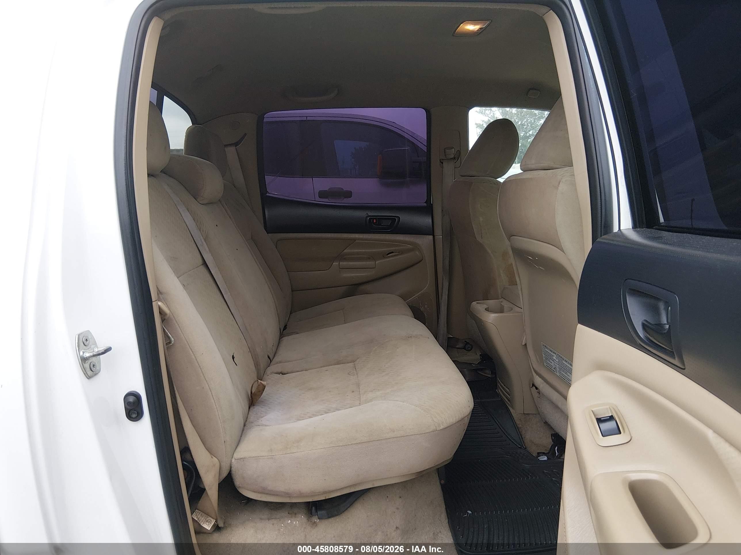 2011 Toyota Tacoma Prerunner V6 White vin: 3TMJU4GN3BM117380