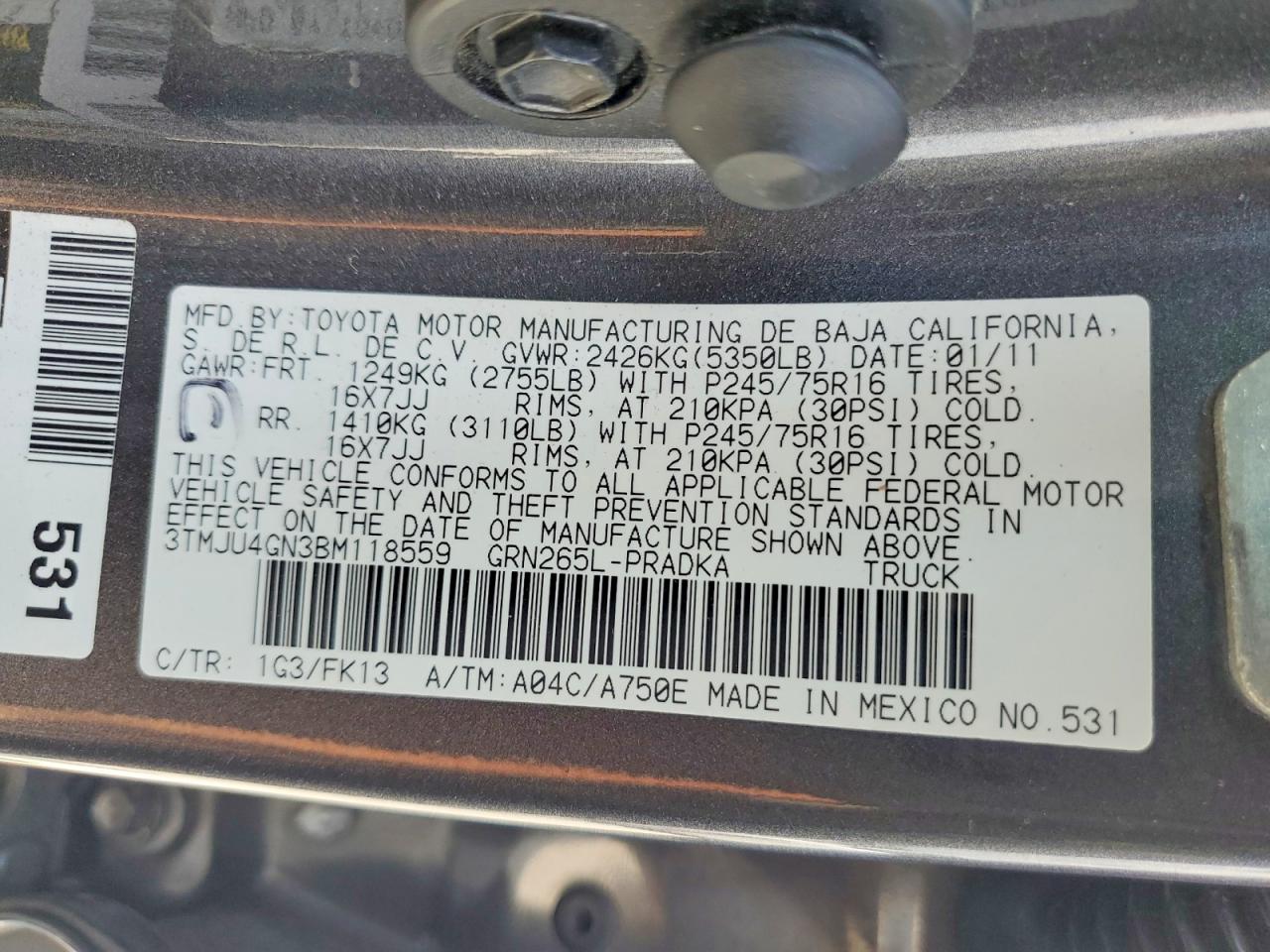 2011 Toyota Tacoma Double Cab Prerunner Gray vin: 3TMJU4GN3BM118559
