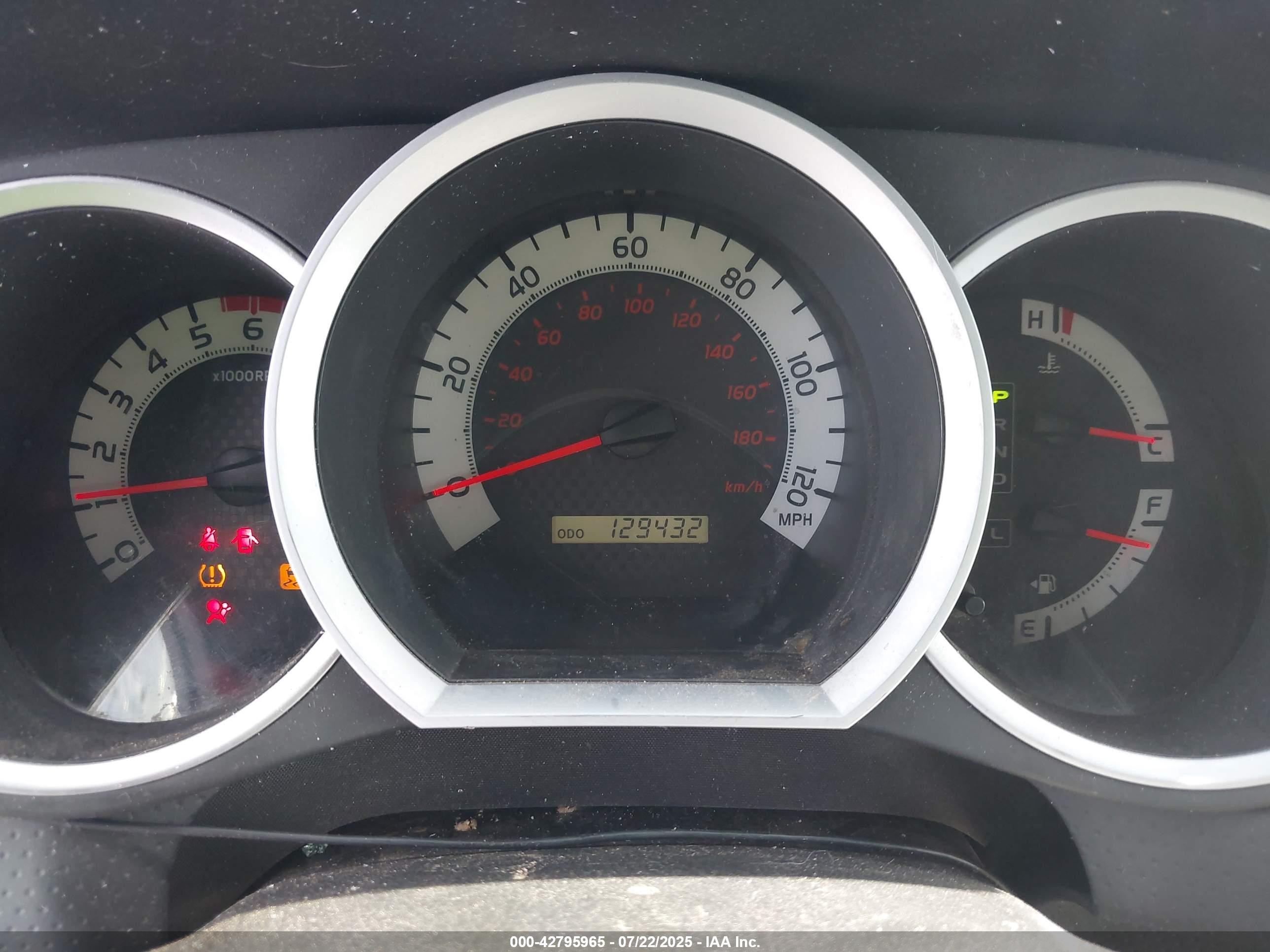 2013 Toyota Tacoma Prerunner V6 Gray vin: 3TMJU4GN3DM143237