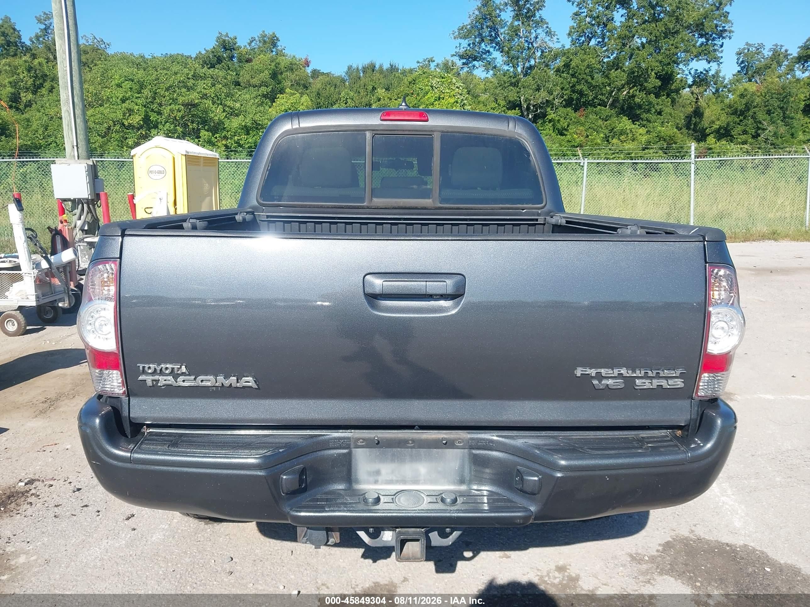 2014 Toyota Tacoma Prerunner V6 Gray vin: 3TMJU4GN3EM164283