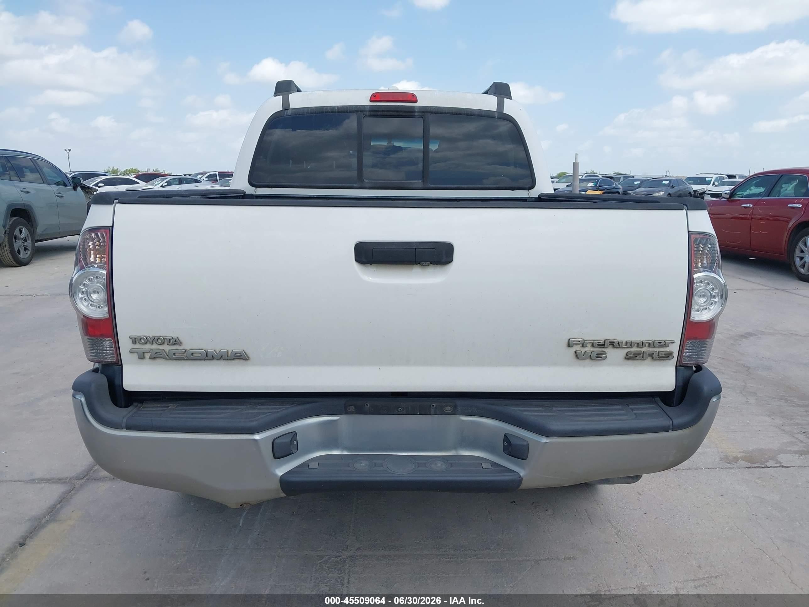 2010 Toyota Tacoma Prerunner V6 White vin: 3TMJU4GN4AM092956