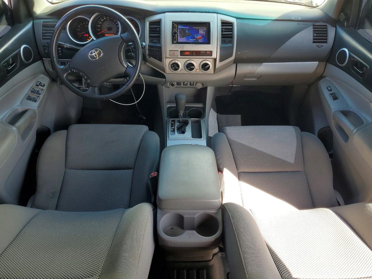 2010 Toyota Tacoma Prerunner V6 Silver vin: 3TMJU4GN4AM093654