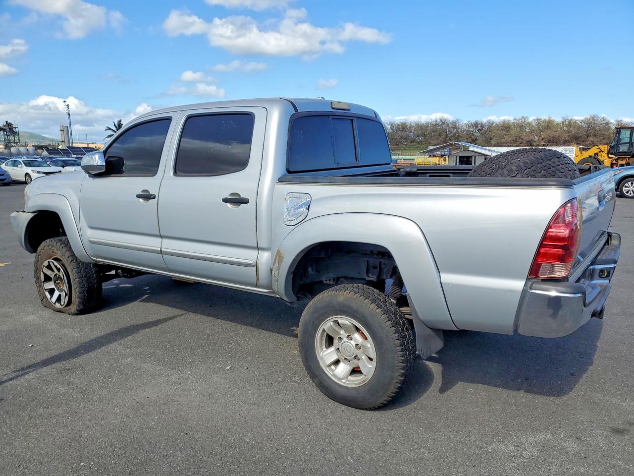 2010 Toyota Tacoma Prerunner V6 Silver vin: 3TMJU4GN4AM093654