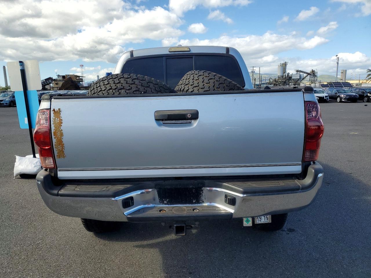 2010 Toyota Tacoma Prerunner V6 Silver vin: 3TMJU4GN4AM093654