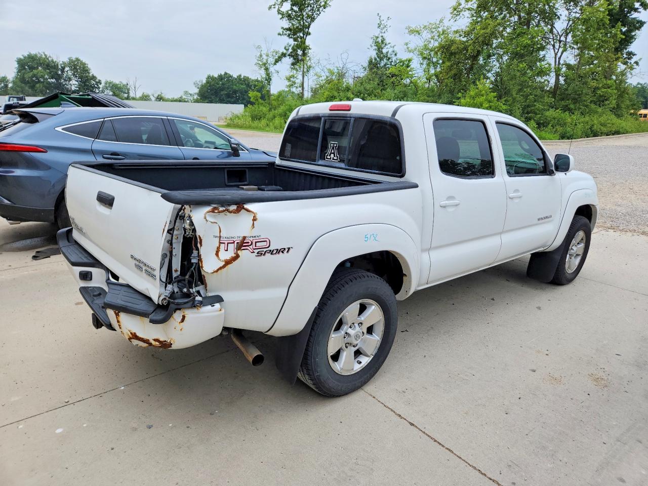 2010 Toyota Tacoma Double Cab Prerunner White vin: 3TMJU4GN4AM102787