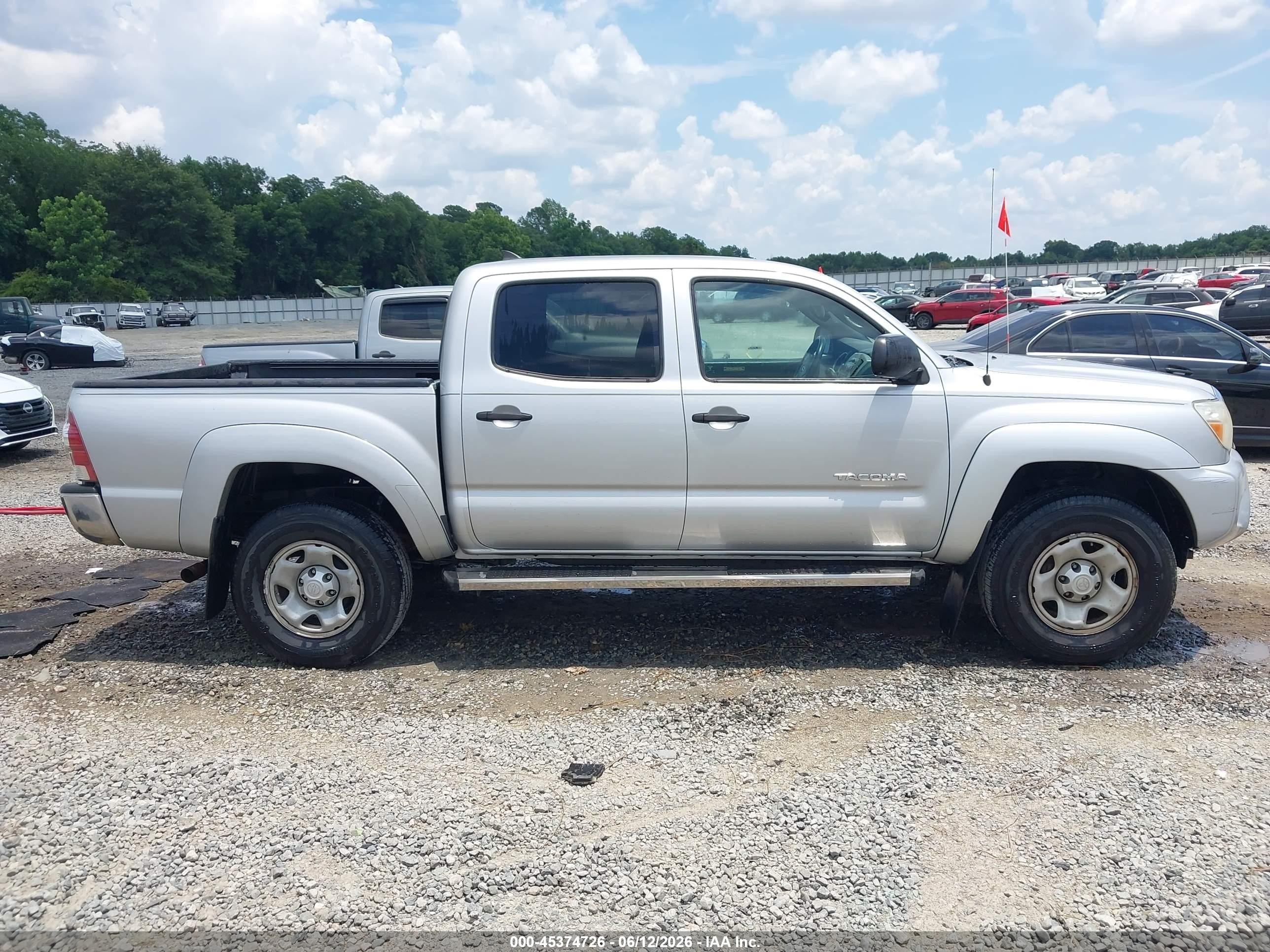 2012 Toyota Tacoma Prerunner V6 Silver vin: 3TMJU4GN4CM129605