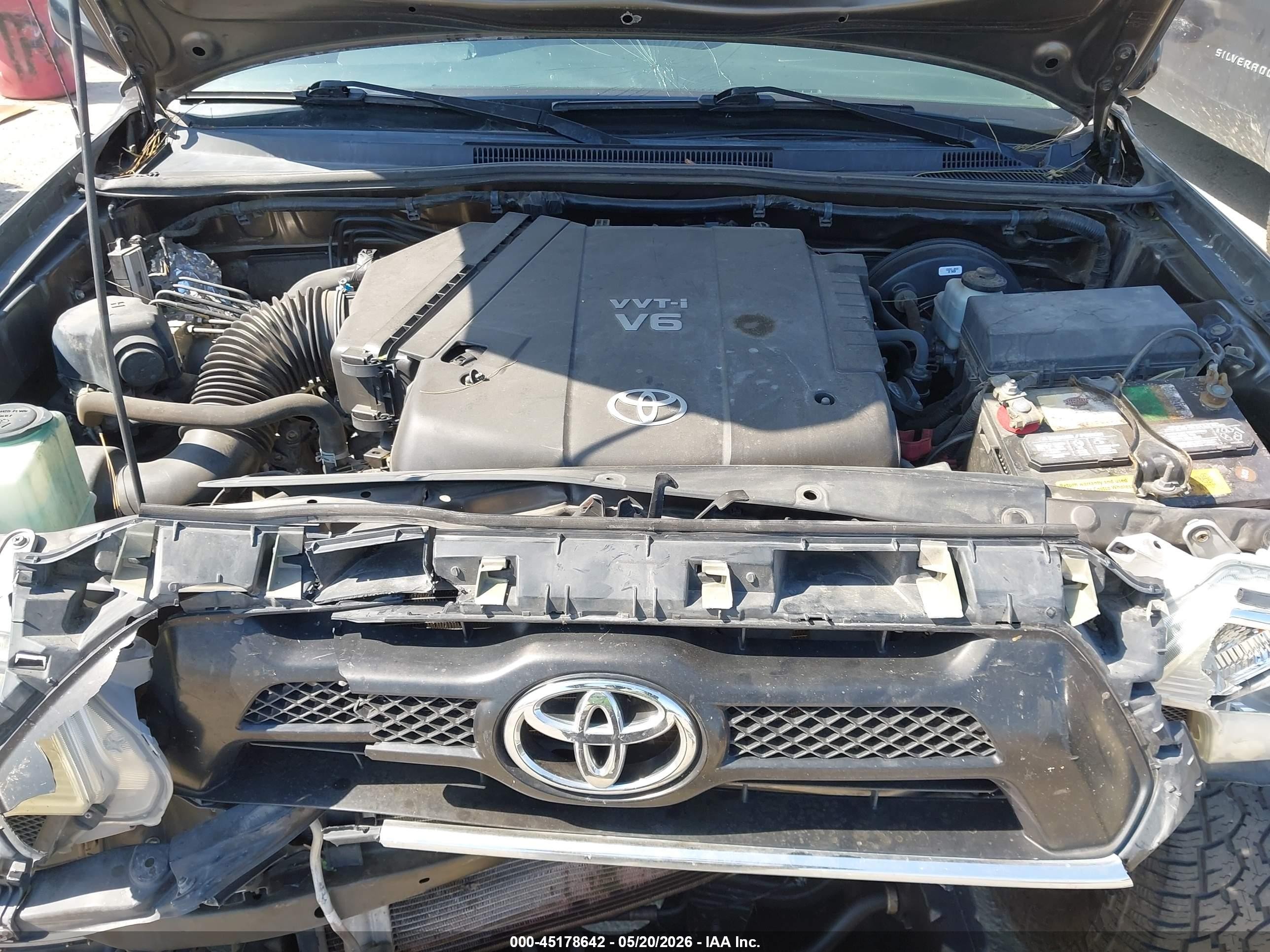 2013 Toyota Tacoma Prerunner V6 Gray vin: 3TMJU4GN4DM150262