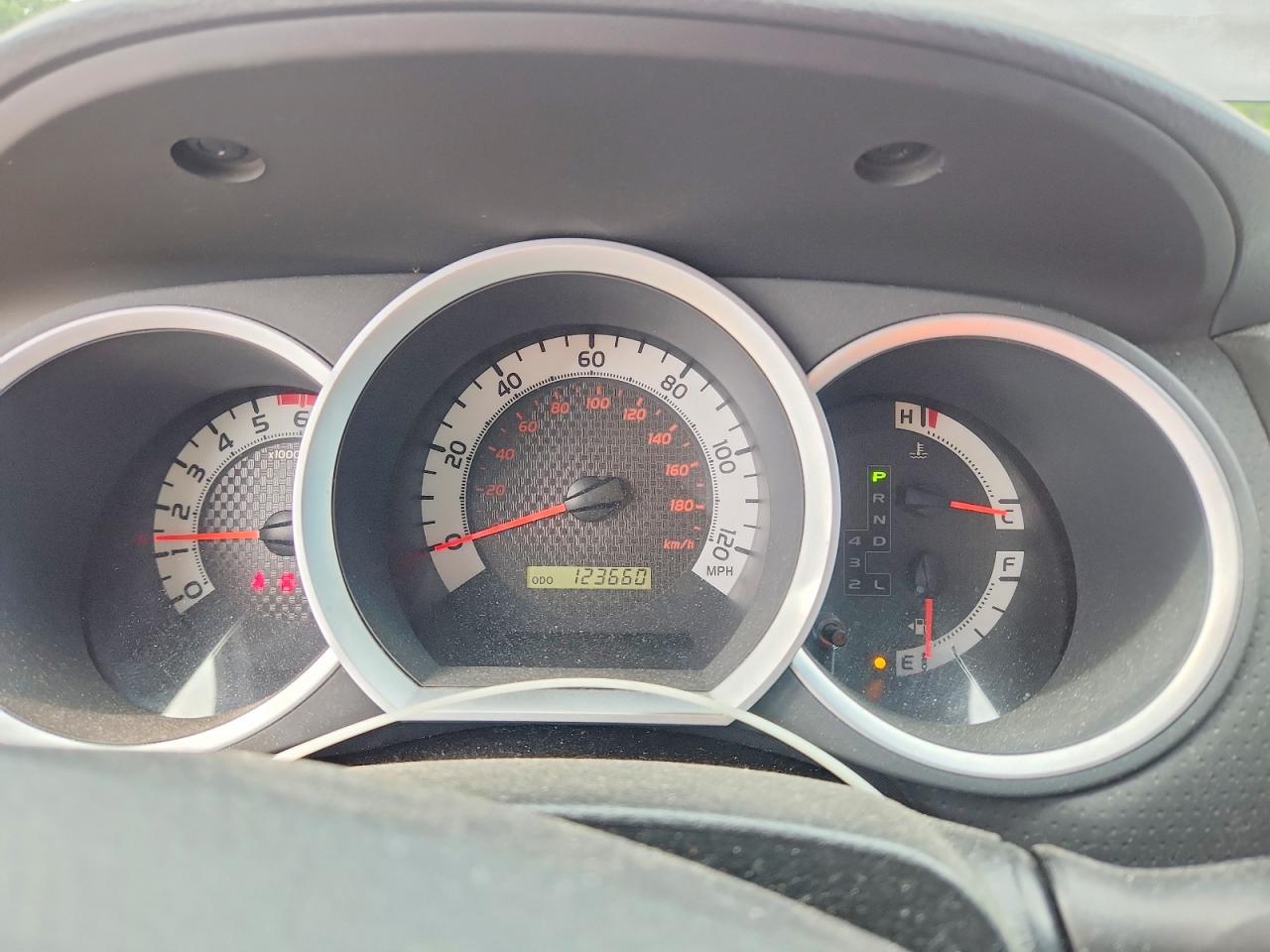 2014 Toyota Tacoma Double Cab Prerunner Gray vin: 3TMJU4GN4EM159786