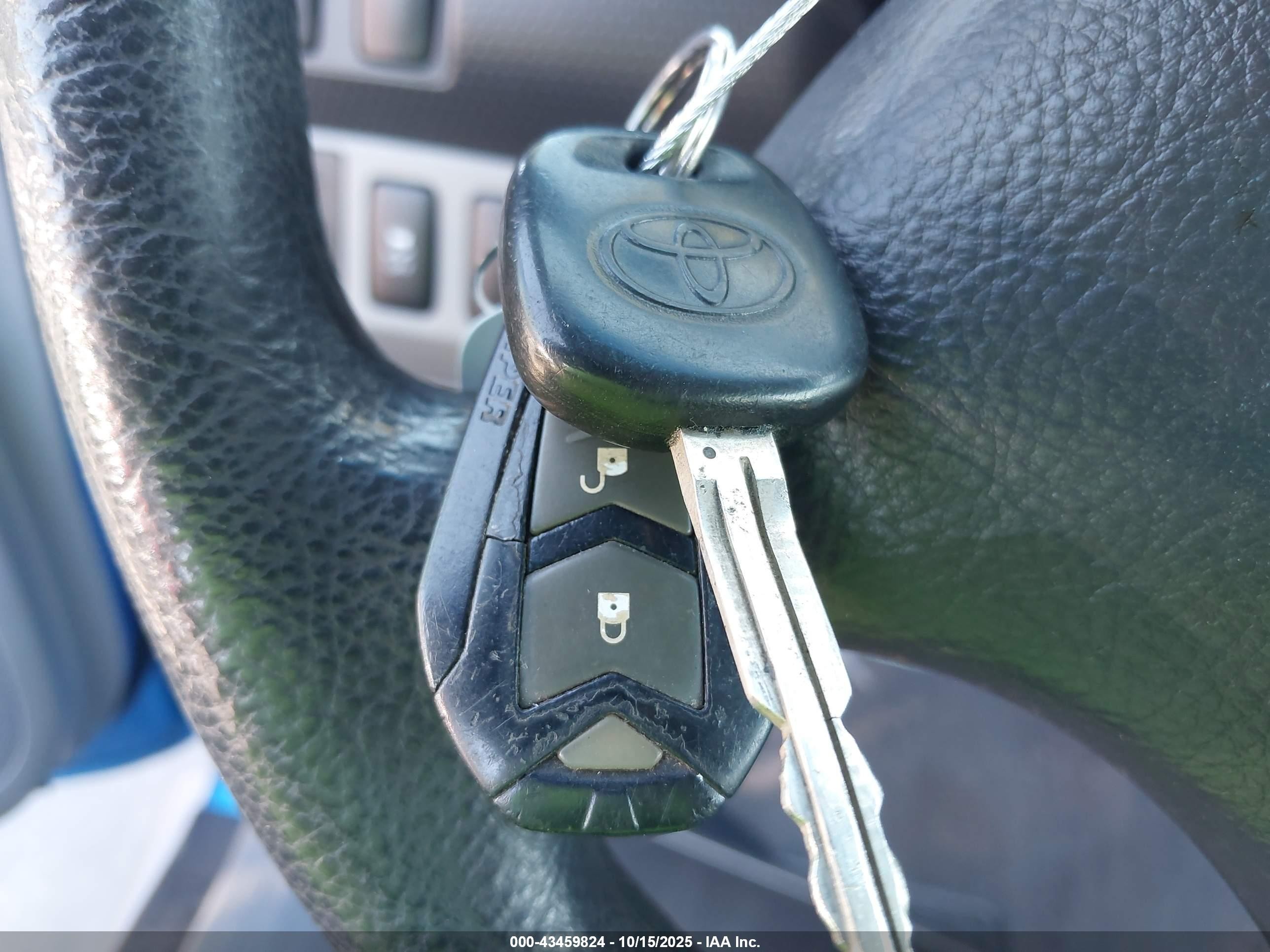 2010 Toyota Tacoma Prerunner V6 Blue vin: 3TMJU4GN5AM096479