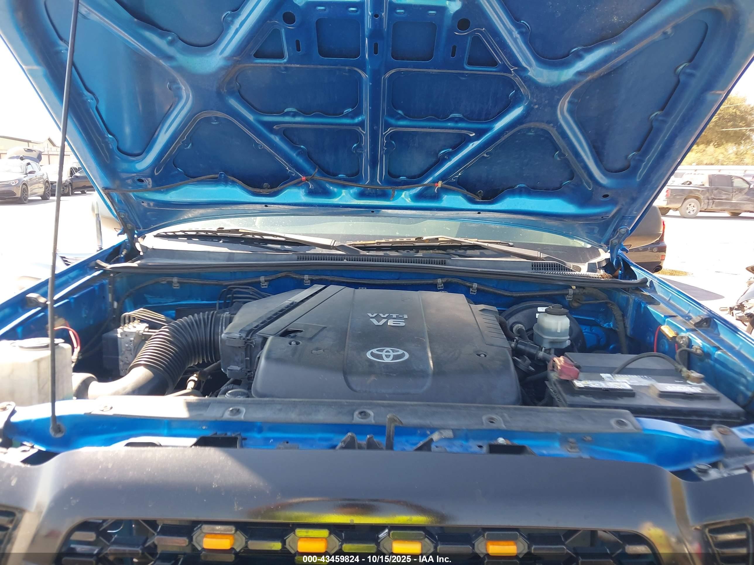 2010 Toyota Tacoma Prerunner V6 Blue vin: 3TMJU4GN5AM096479