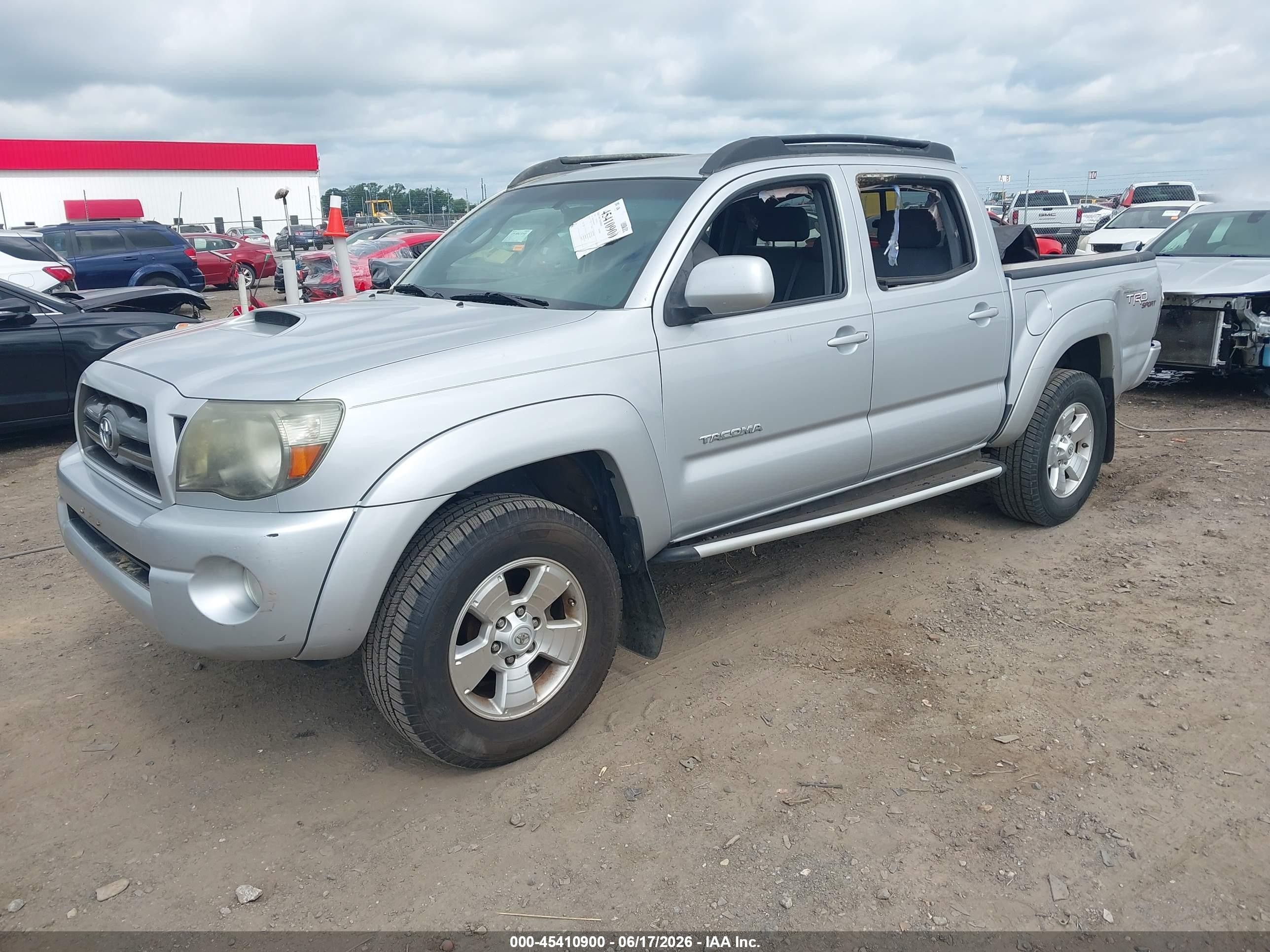 2010 Toyota Tacoma Prerunner V6 Silver vin: 3TMJU4GN5AM097714