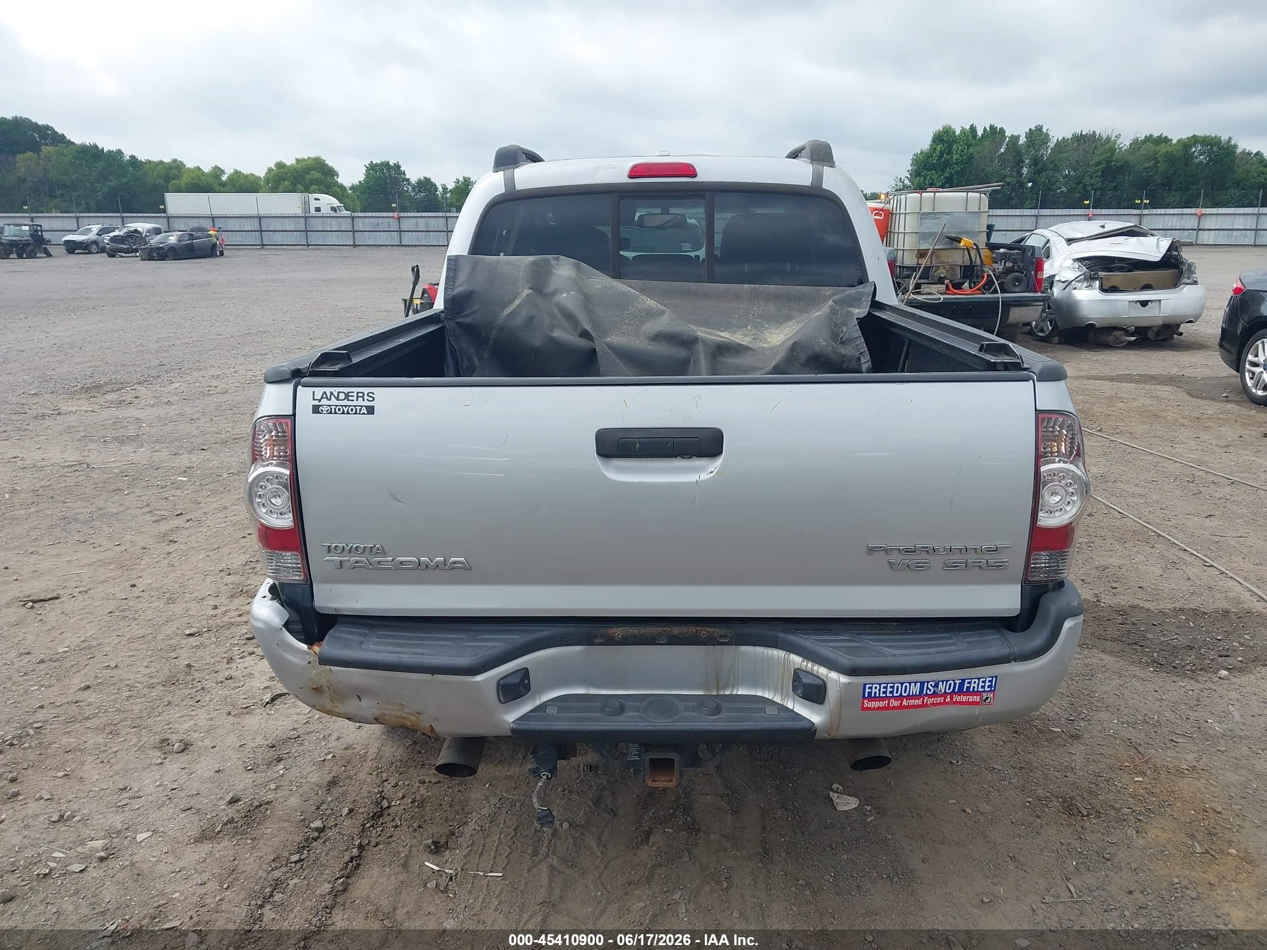 2010 Toyota Tacoma Prerunner V6 Silver vin: 3TMJU4GN5AM097714
