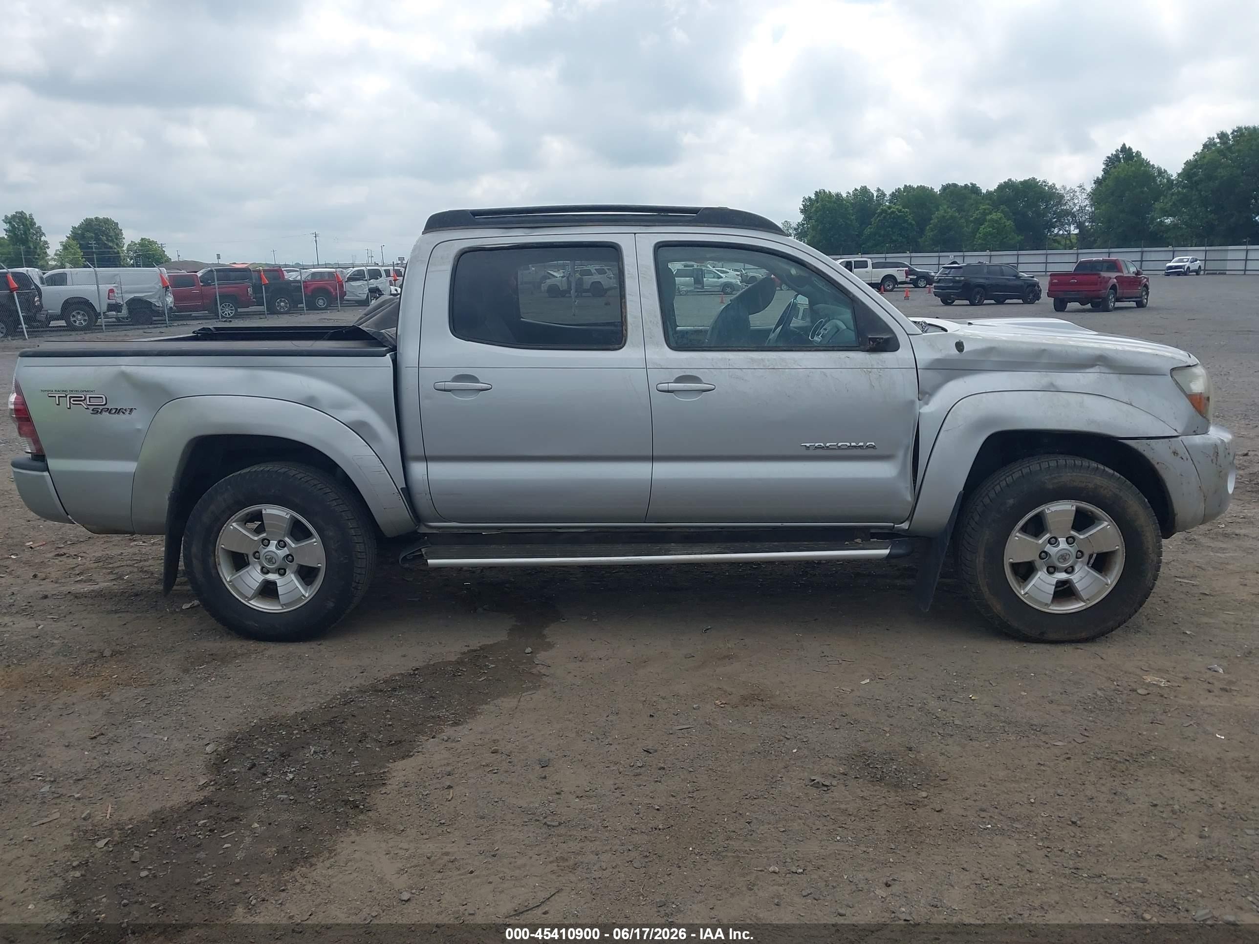 2010 Toyota Tacoma Prerunner V6 Silver vin: 3TMJU4GN5AM097714