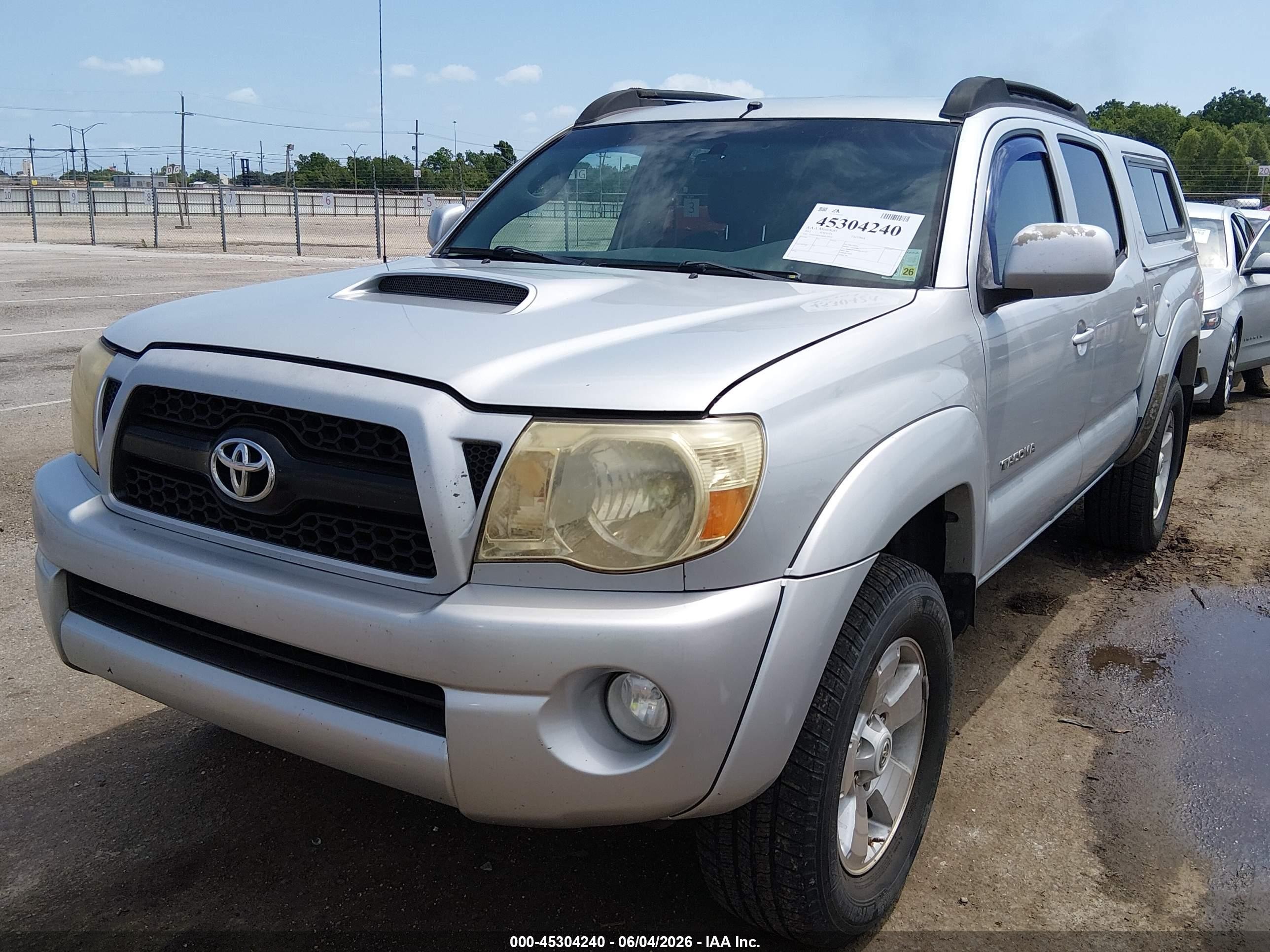 2011 Toyota Tacoma Prerunner V6 Silver vin: 3TMJU4GN5BM110950