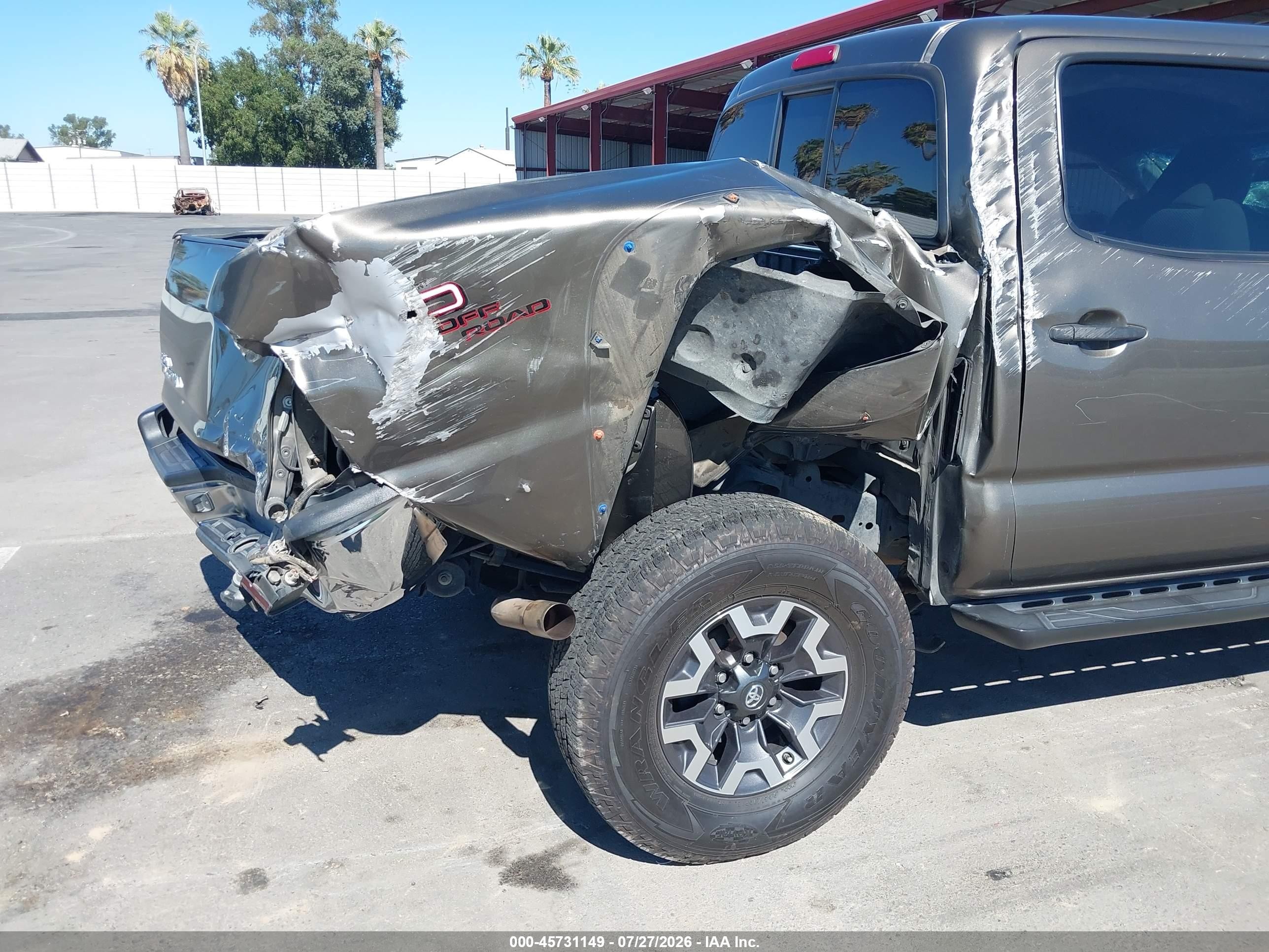 2011 Toyota Tacoma Prerunner V6 Gray vin: 3TMJU4GN5BM124136