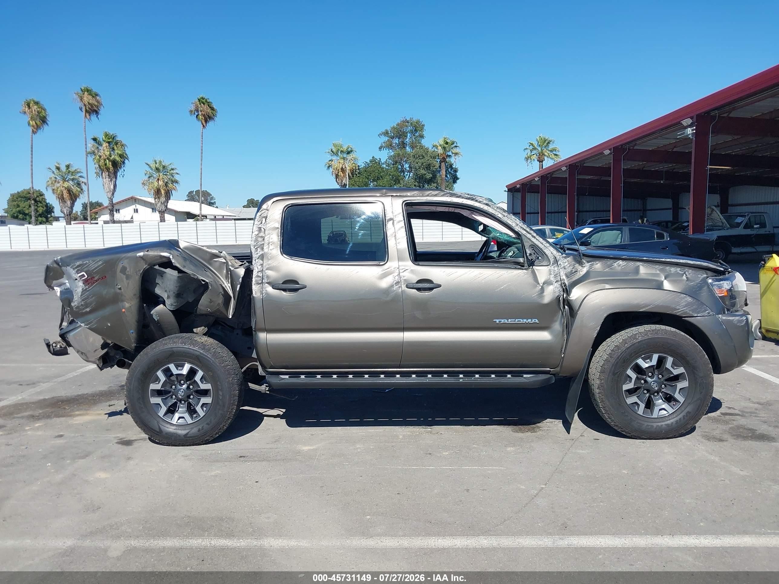 2011 Toyota Tacoma Prerunner V6 Gray vin: 3TMJU4GN5BM124136