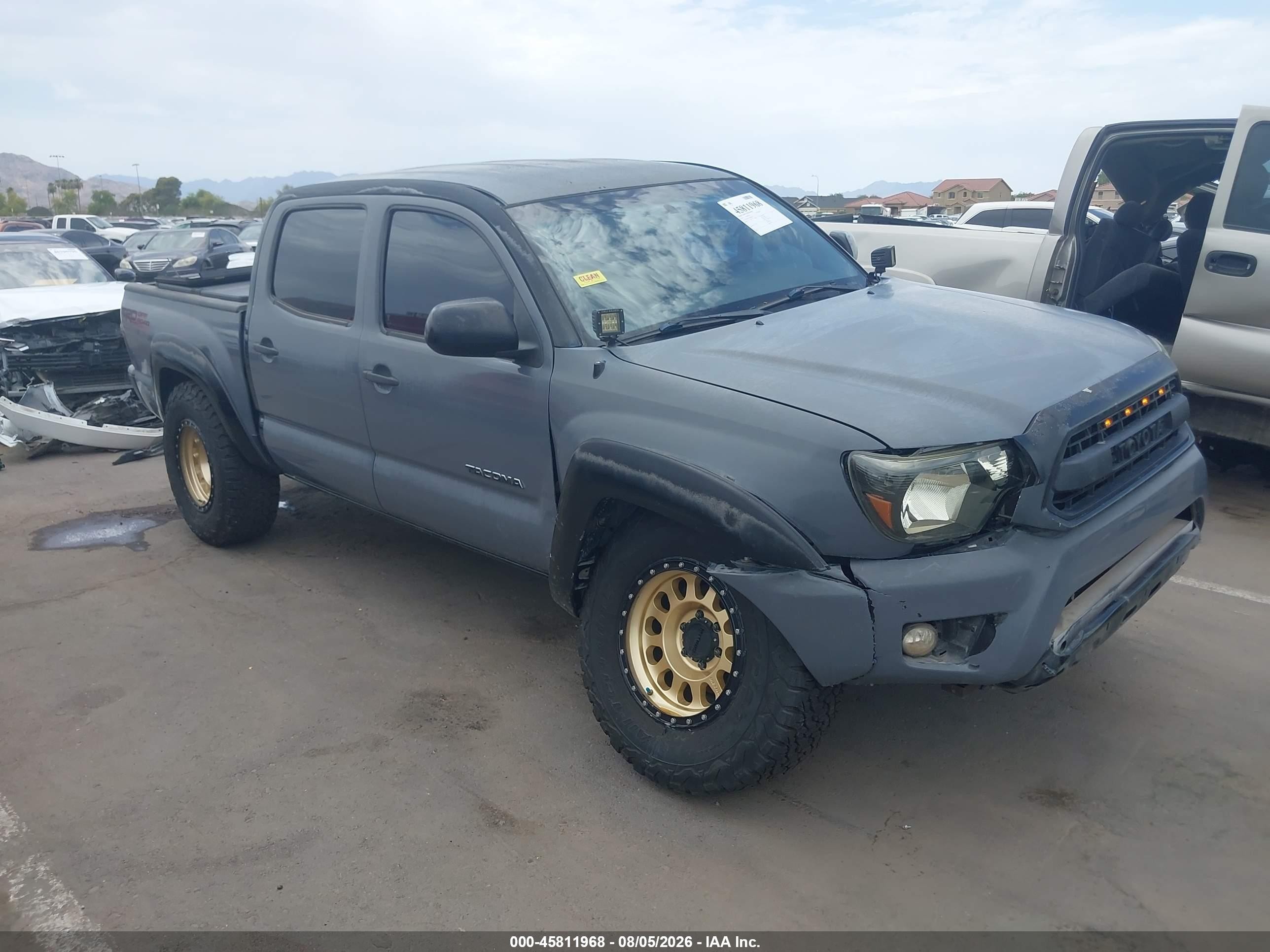 2013 Toyota Tacoma Prerunner V6 Gray vin: 3TMJU4GN5DM152876