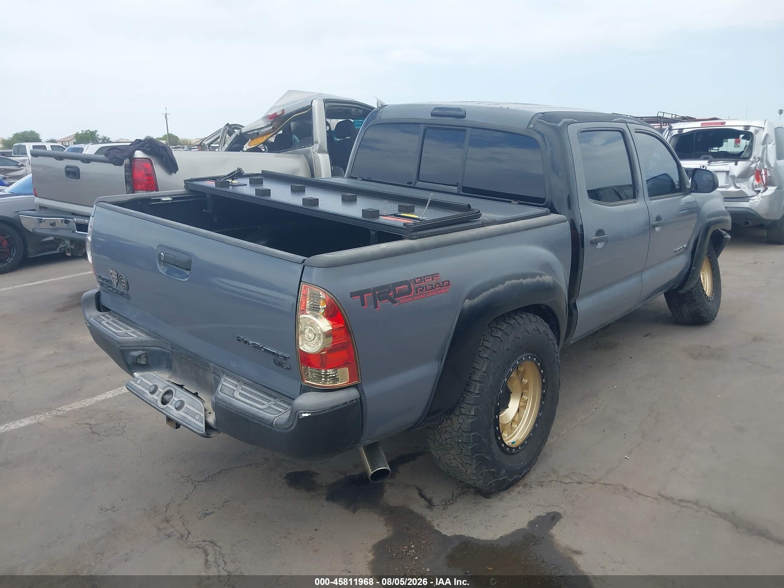 2013 Toyota Tacoma Prerunner V6 Gray vin: 3TMJU4GN5DM152876