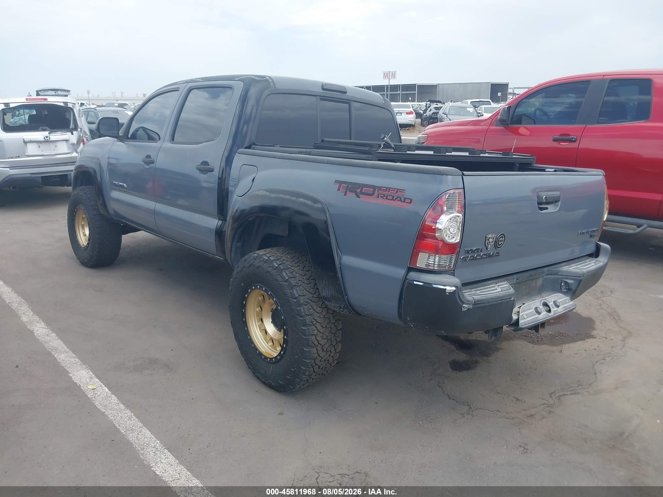2013 Toyota Tacoma Prerunner V6 Gray vin: 3TMJU4GN5DM152876