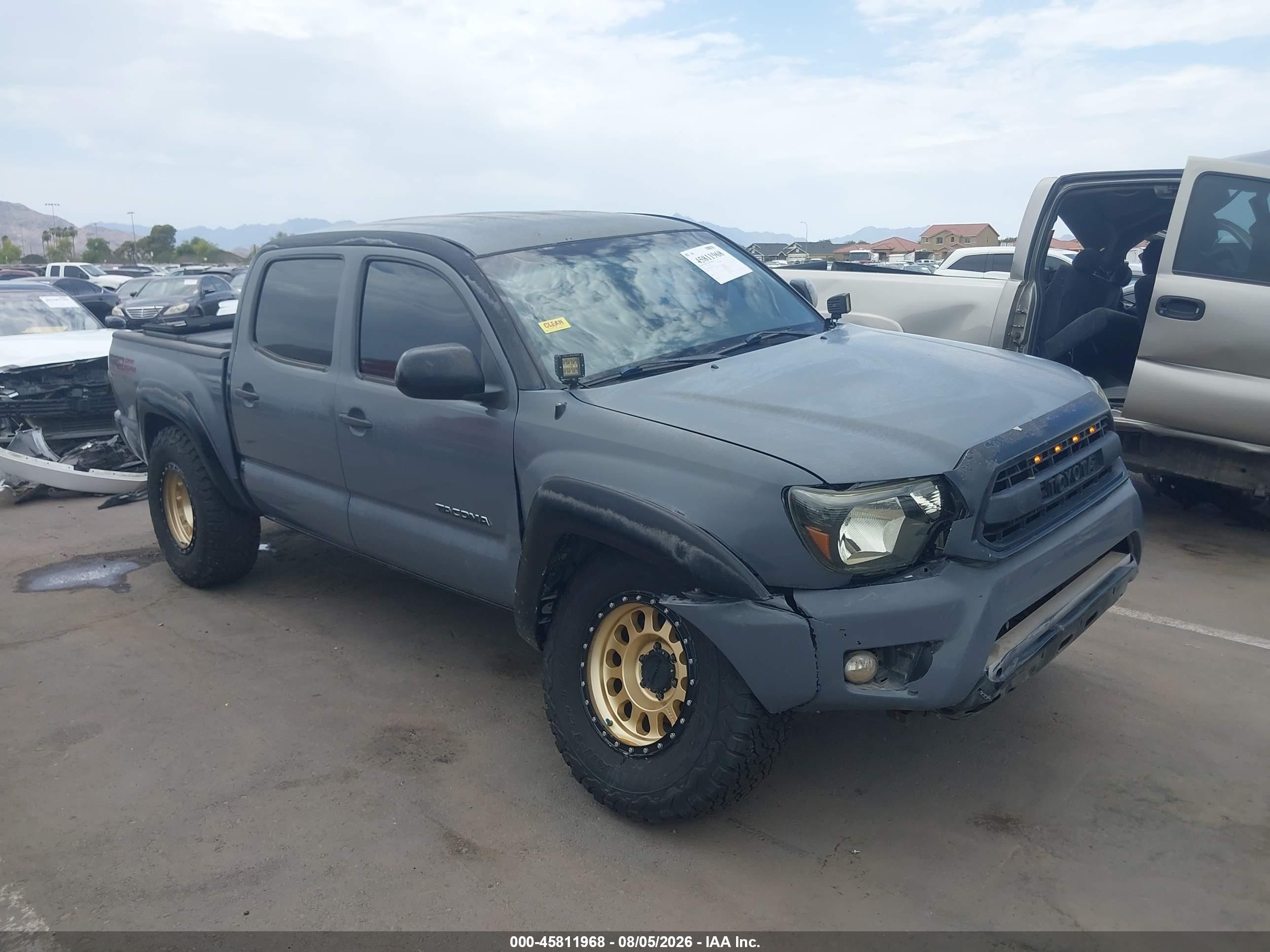2013 Toyota Tacoma Prerunner V6 Gray vin: 3TMJU4GN5DM152876