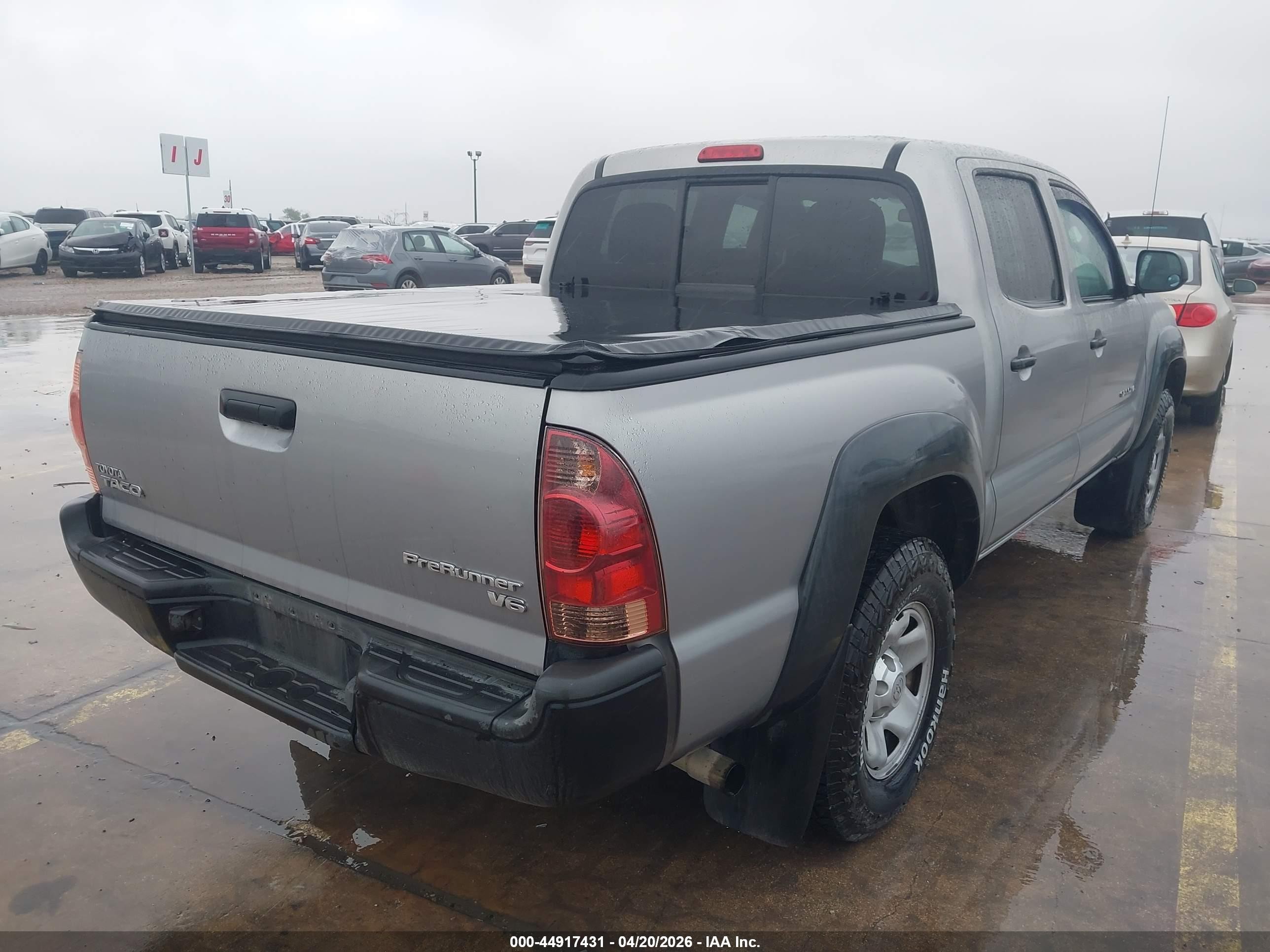 2014 Toyota Tacoma Prerunner V6 Silver vin: 3TMJU4GN5EM161529