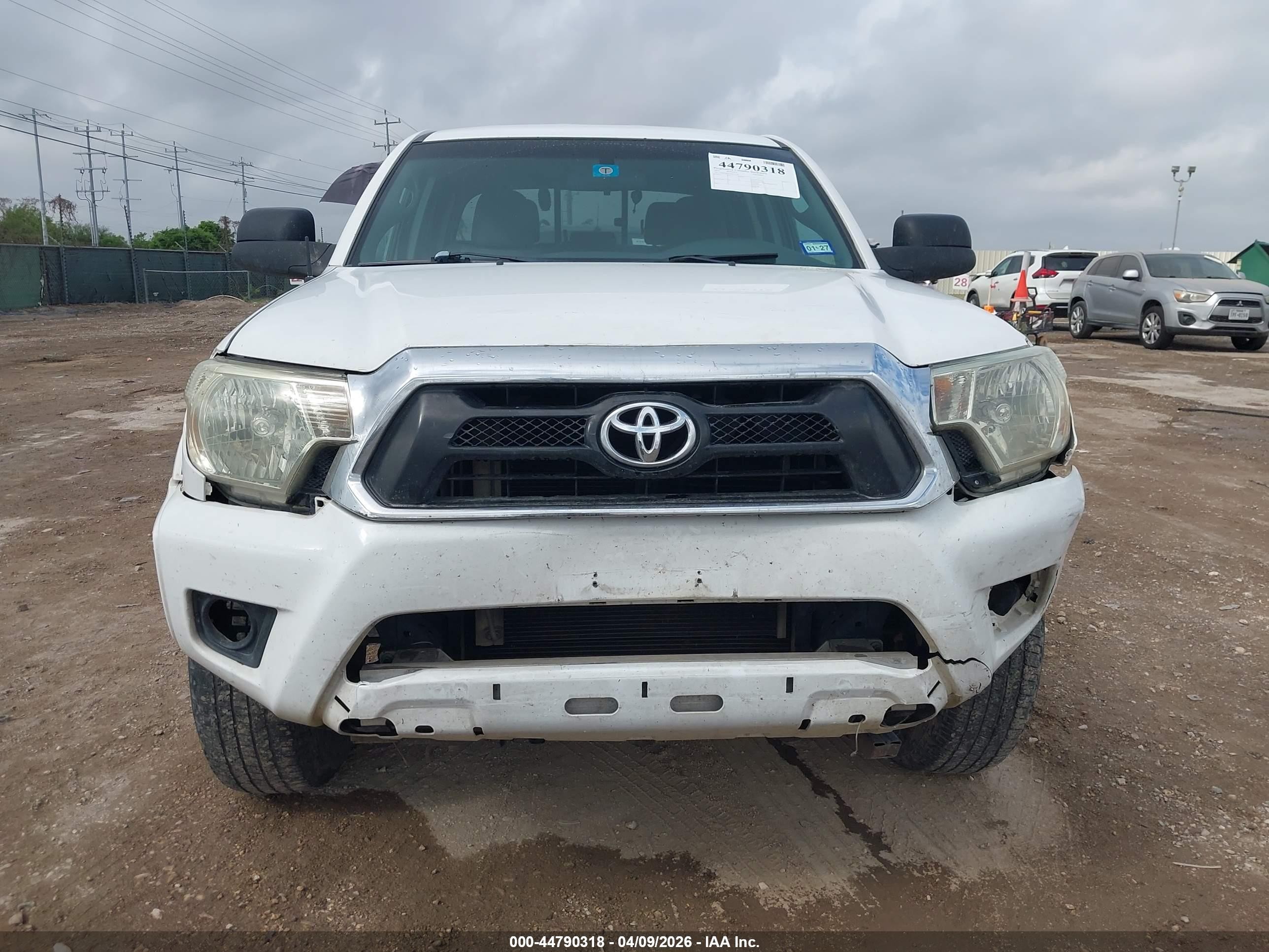 2014 Toyota Tacoma Prerunner V6 Белый vin: 3TMJU4GN5EM172126