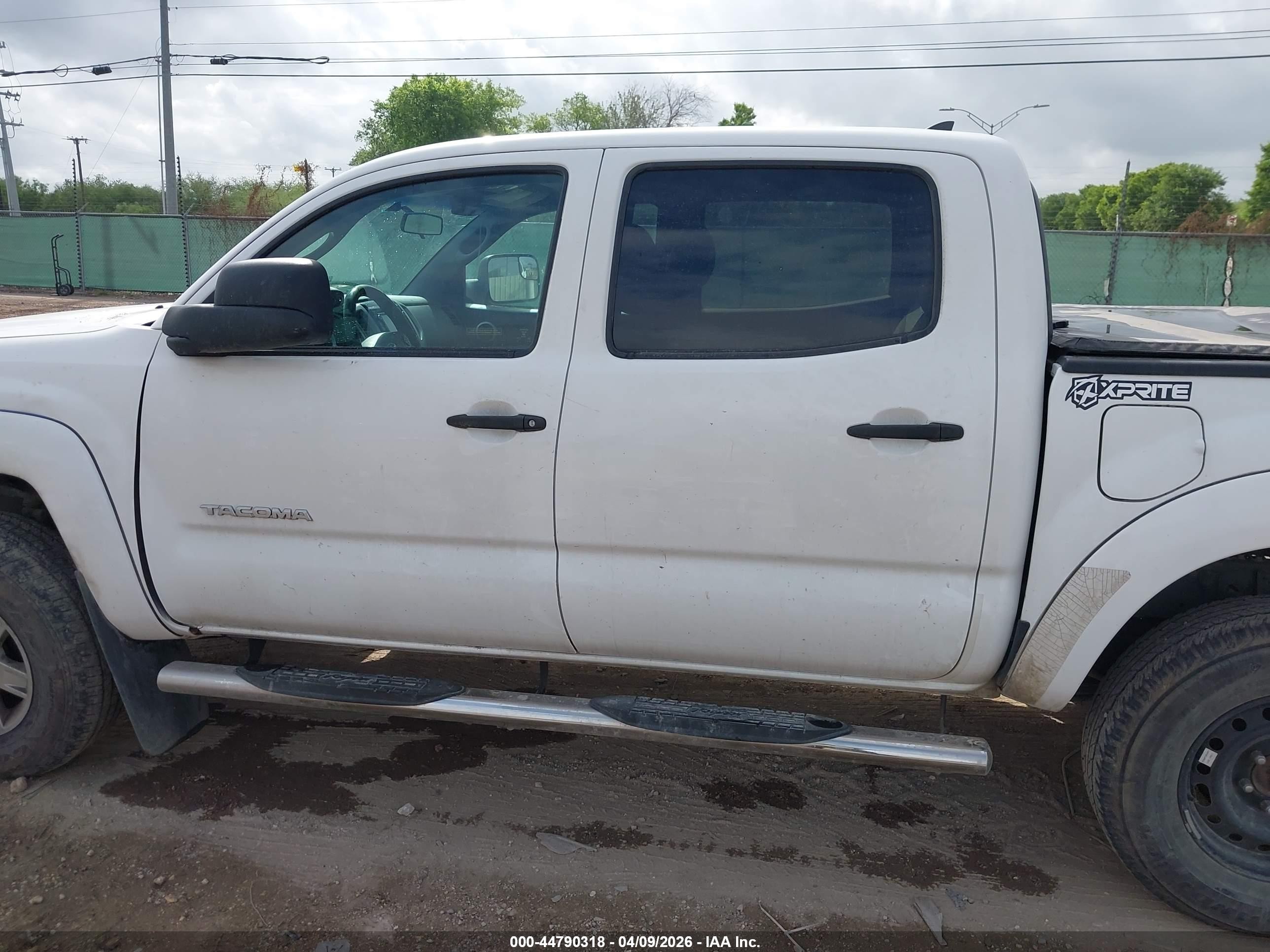2014 Toyota Tacoma Prerunner V6 Белый vin: 3TMJU4GN5EM172126