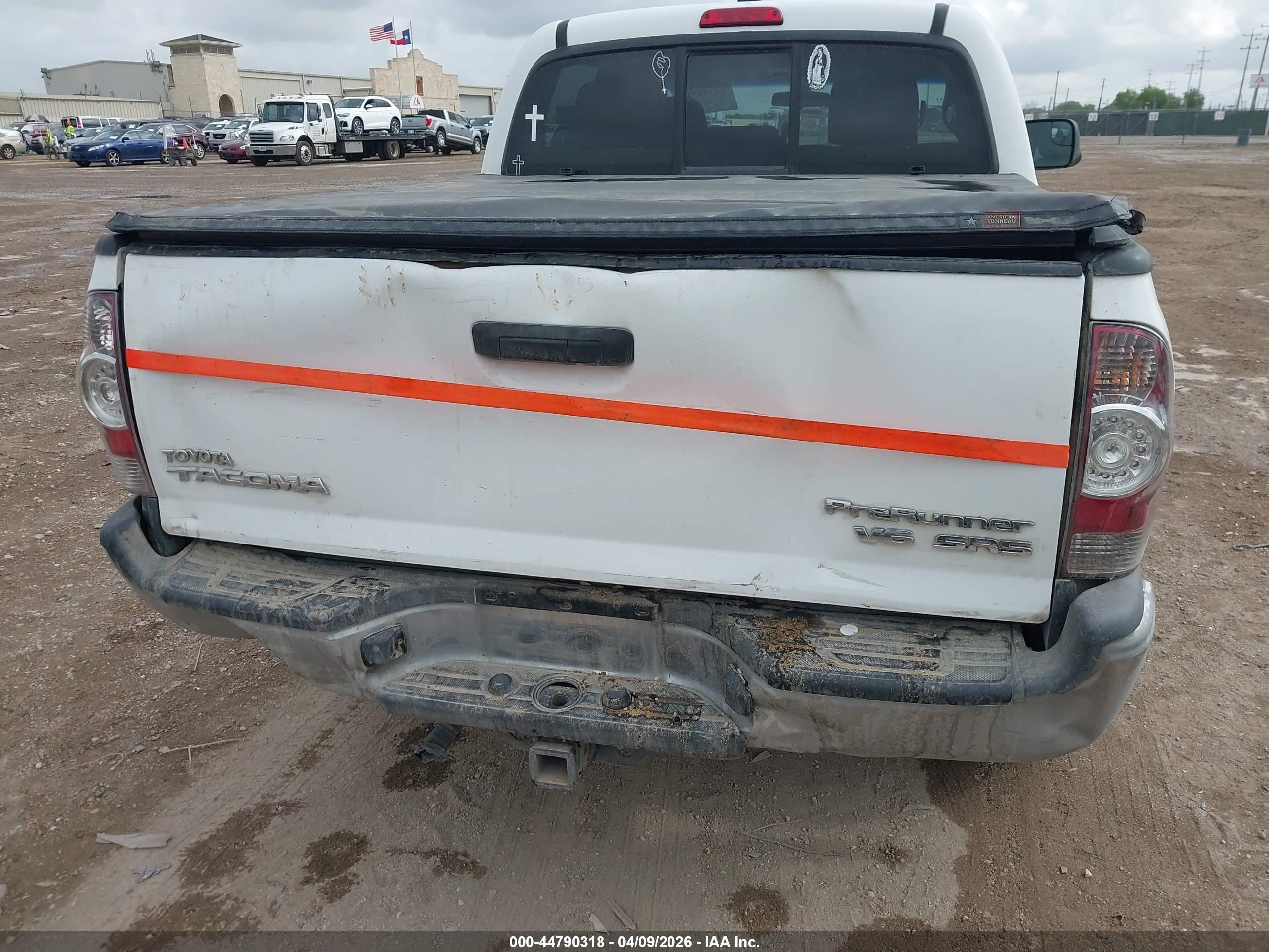 2014 Toyota Tacoma Prerunner V6 Белый vin: 3TMJU4GN5EM172126