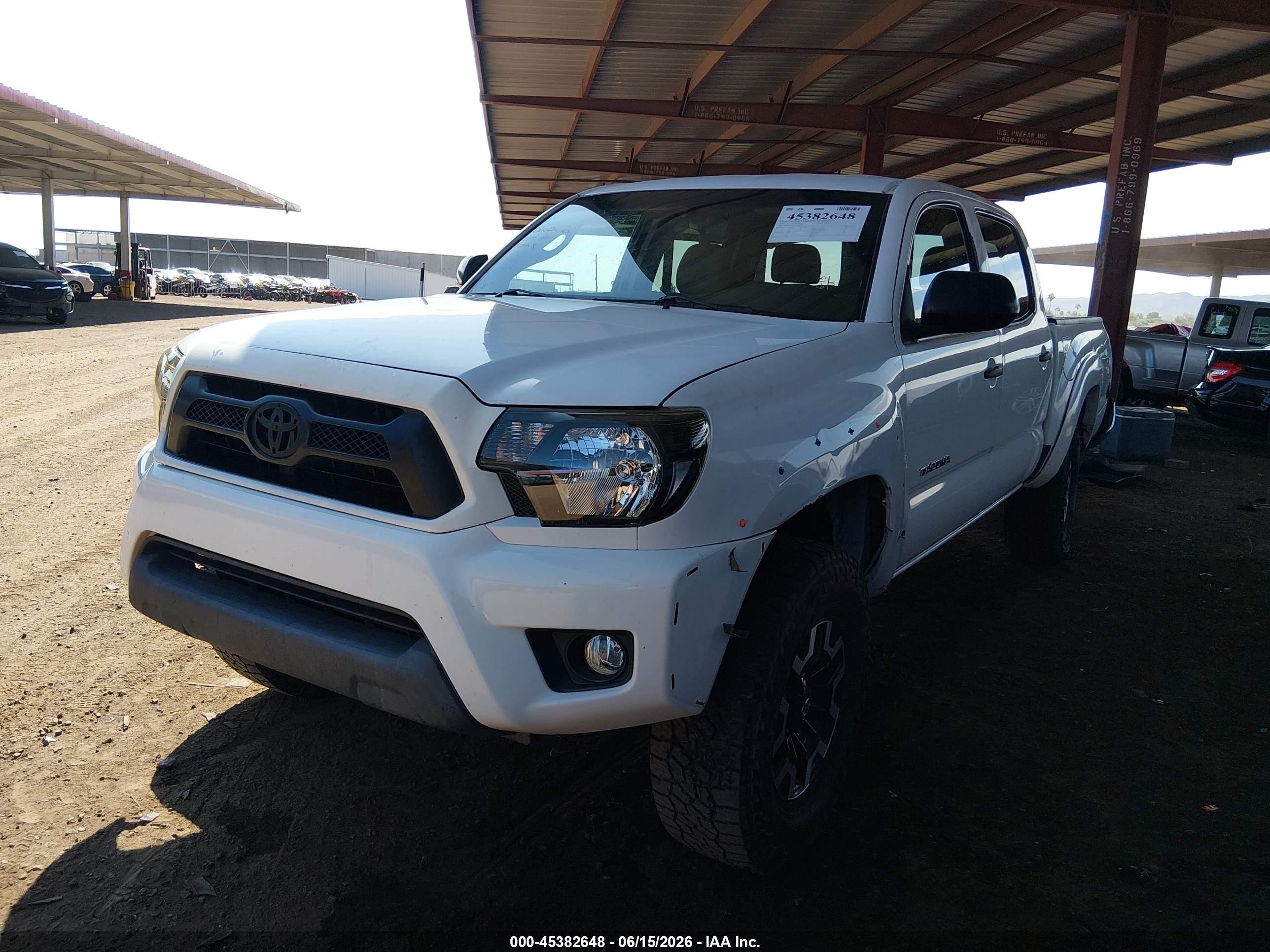 2015 Toyota Tacoma Prerunner V6 Белый vin: 3TMJU4GN5FM192457