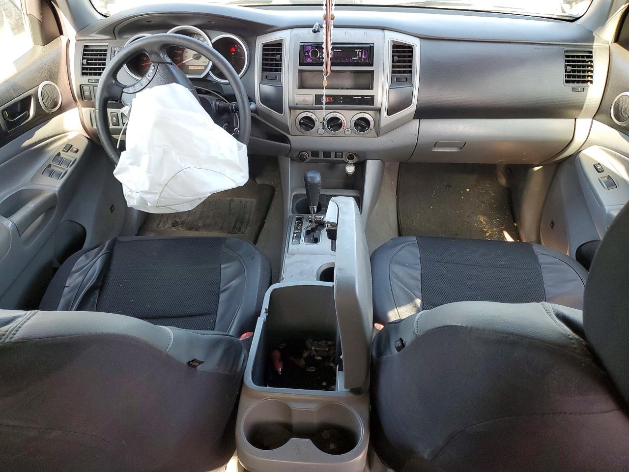 2010 Toyota Tacoma Double Cab Prerunner Silver vin: 3TMJU4GN6AM100992