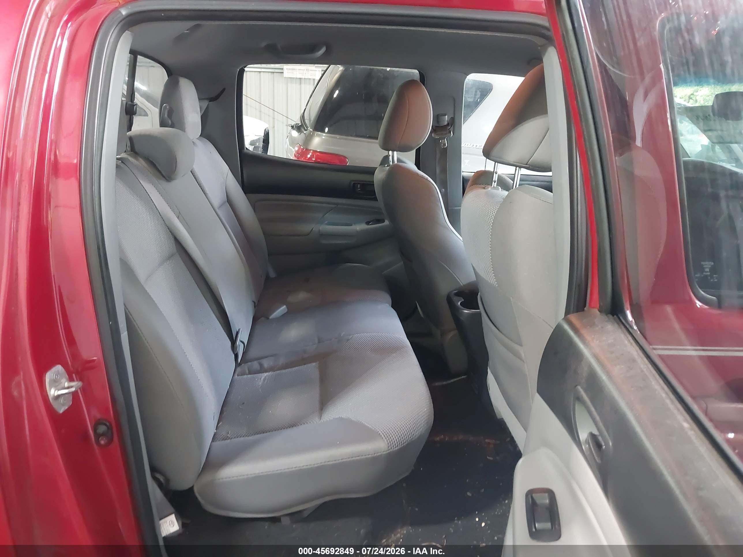 2013 Toyota Tacoma Prerunner V6 Red vin: 3TMJU4GN6DM143135