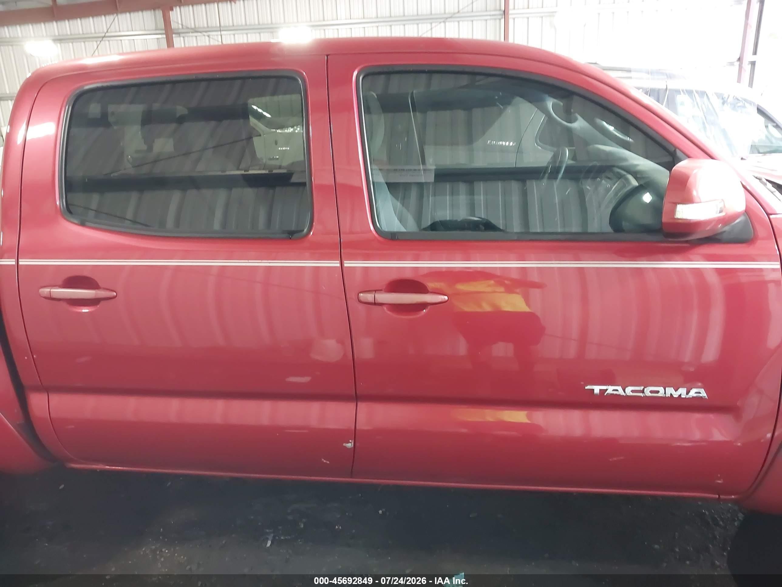 2013 Toyota Tacoma Prerunner V6 Red vin: 3TMJU4GN6DM143135
