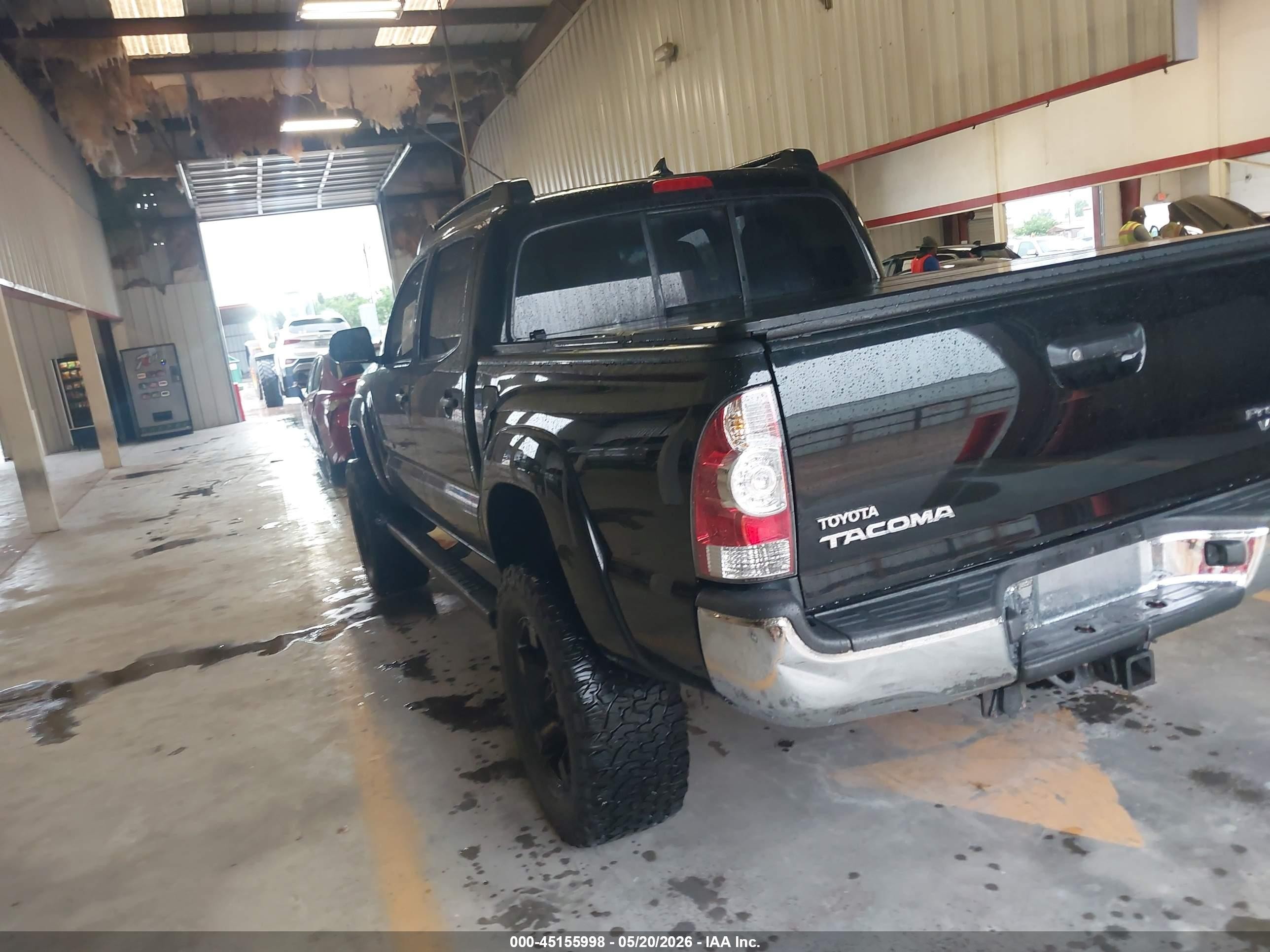 2014 Toyota Tacoma Prerunner V6 Black vin: 3TMJU4GN6EM162785