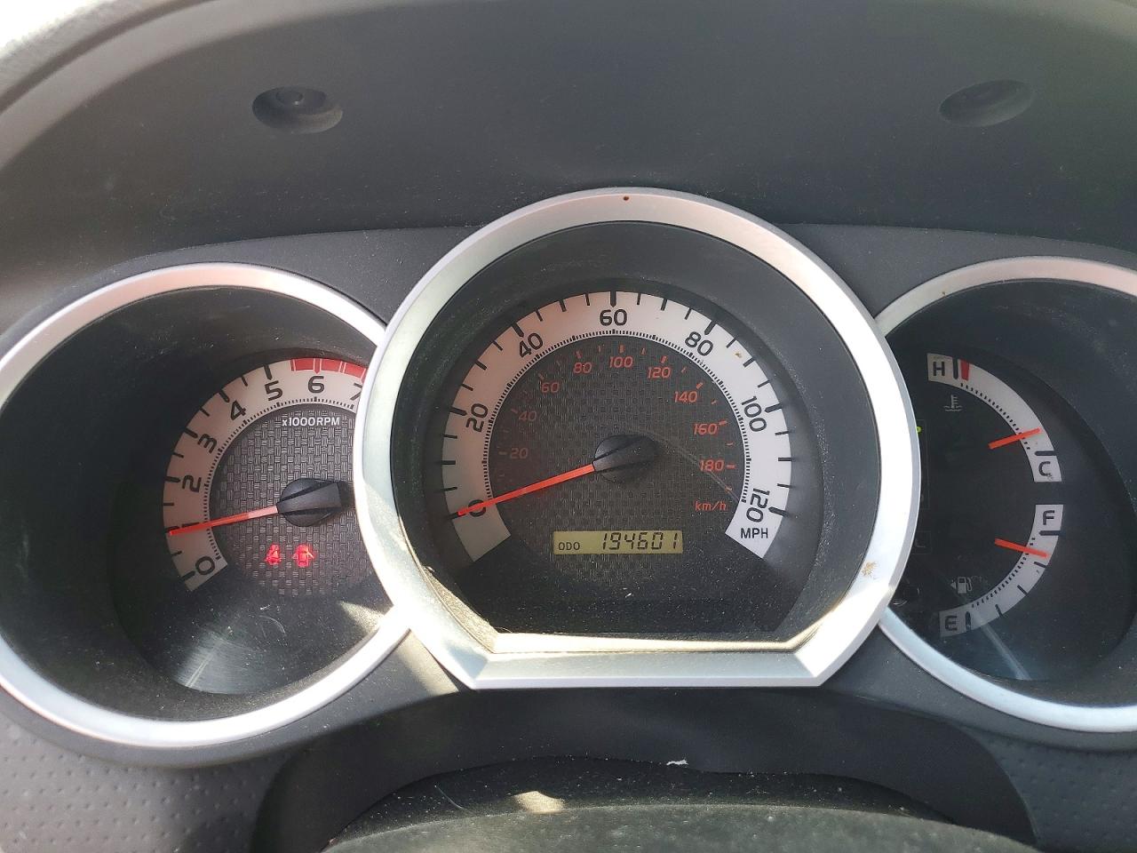 2014 Toyota Tacoma Prerunner V6 Белый vin: 3TMJU4GN6EM166562