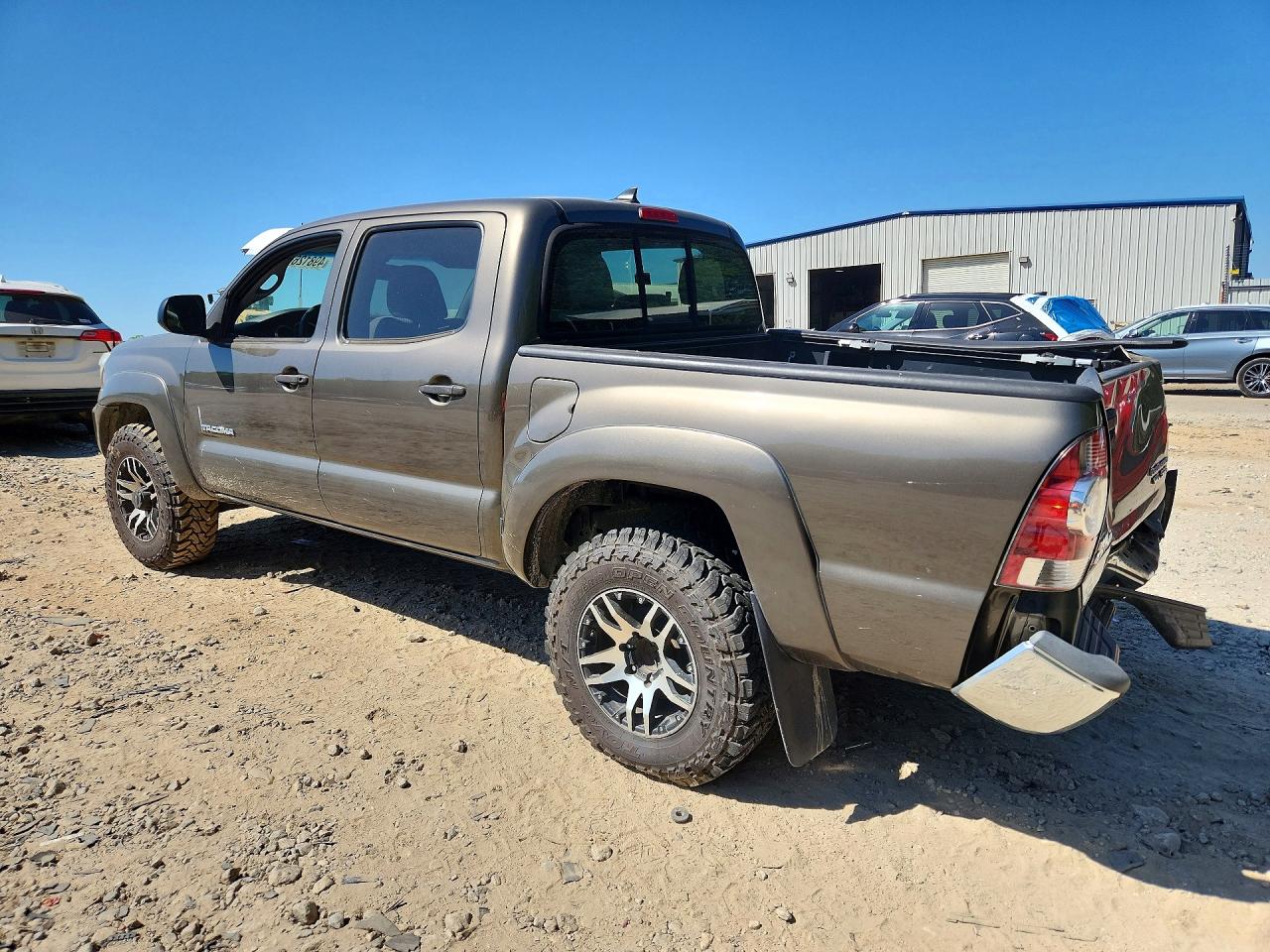 2012 Toyota Tacoma Double Cab Prerunner Brown vin: 3TMJU4GN7CM136385