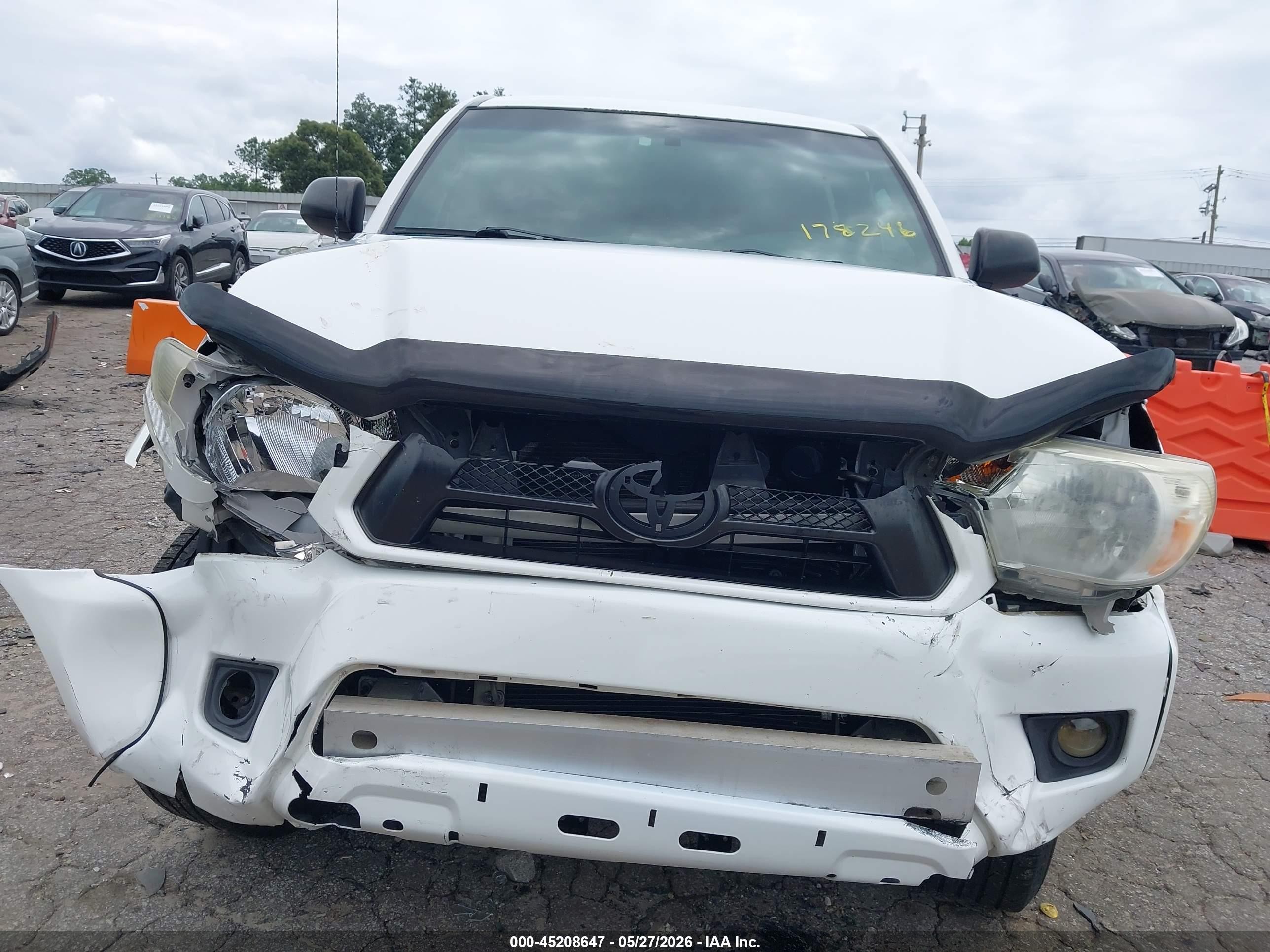 2014 Toyota Tacoma Prerunner V6 White vin: 3TMJU4GN7EM173245