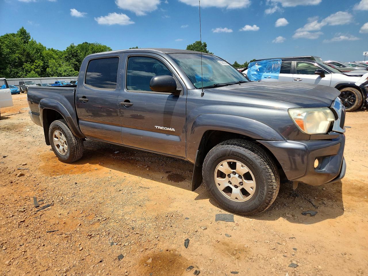 2015 Toyota Tacoma Double Cab Prerunner Gray vin: 3TMJU4GN7FM175384