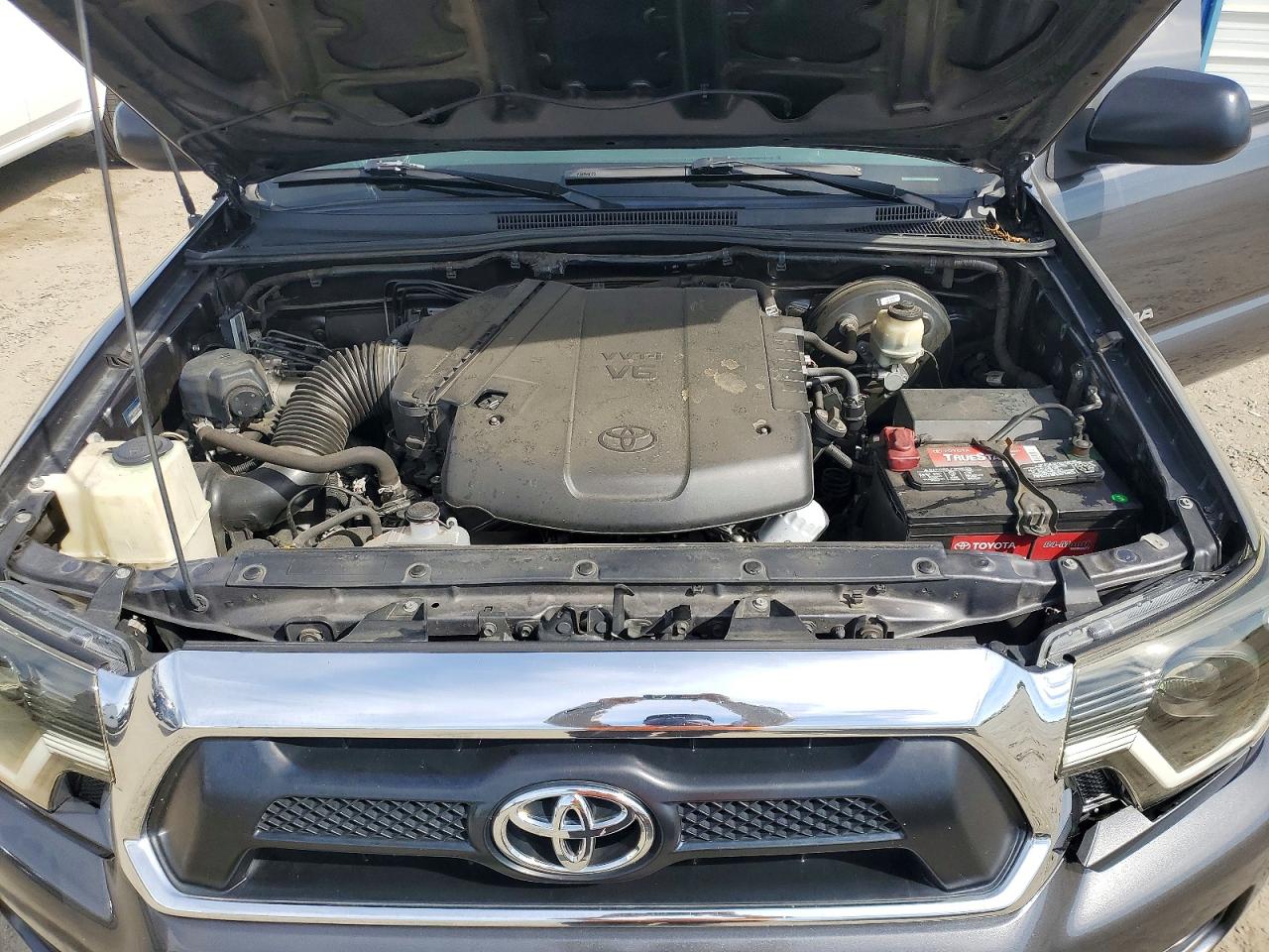 2015 Toyota Tacoma Double Cab Prerunner Gray vin: 3TMJU4GN7FM187941