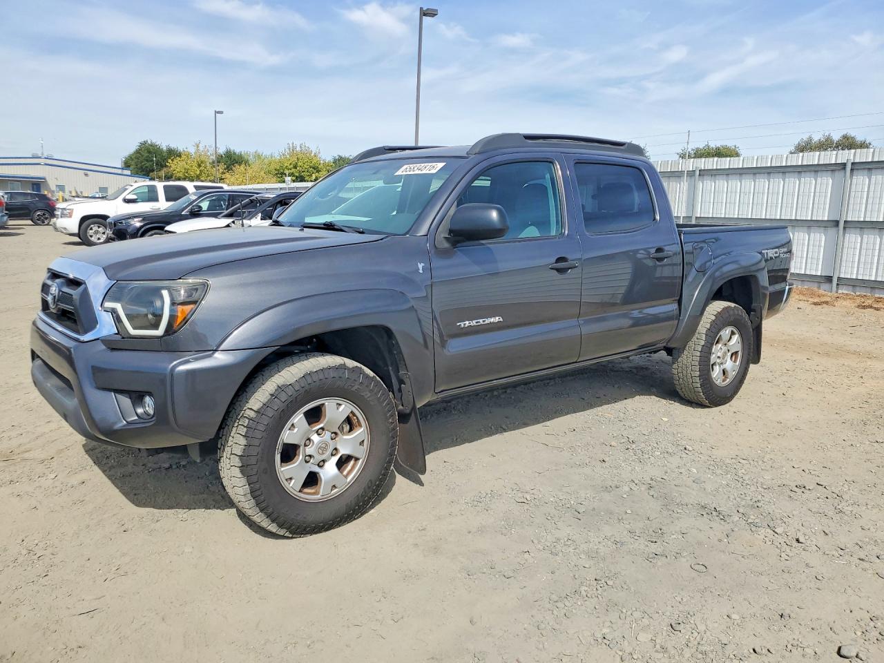 2015 Toyota Tacoma Double Cab Prerunner Gray vin: 3TMJU4GN7FM187941